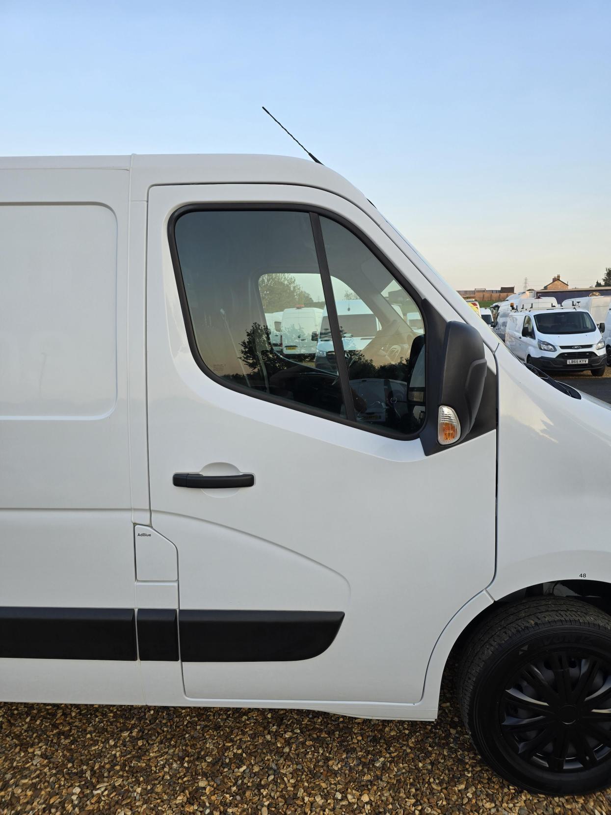 Vauxhall Movano 2.3 CDTi 2800 Panel Van 5dr Diesel Manual FWD L1 H1 Euro 6 (110 ps)