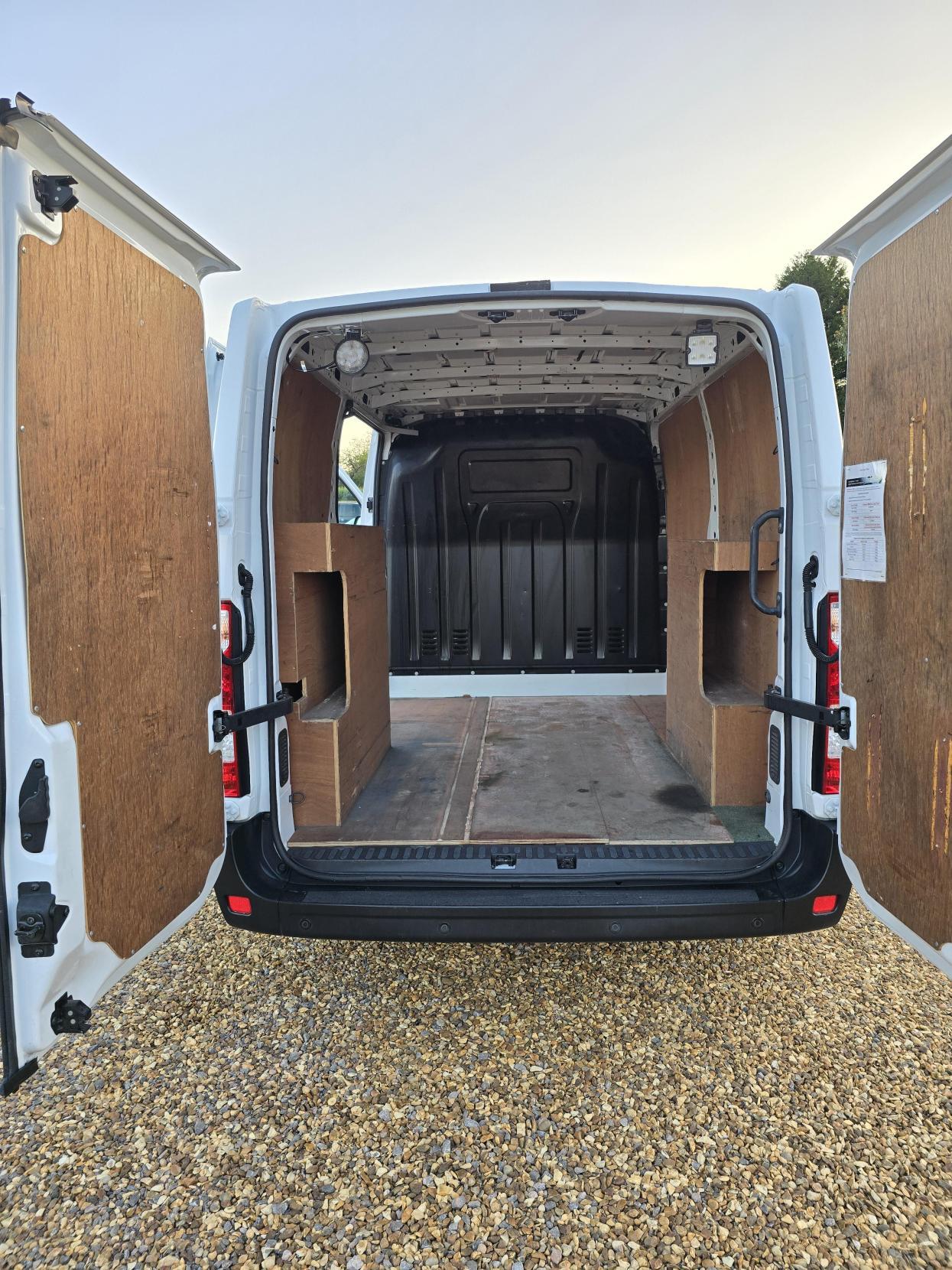 Vauxhall Movano 2.3 CDTi 2800 Panel Van 5dr Diesel Manual FWD L1 H1 Euro 6 (110 ps)
