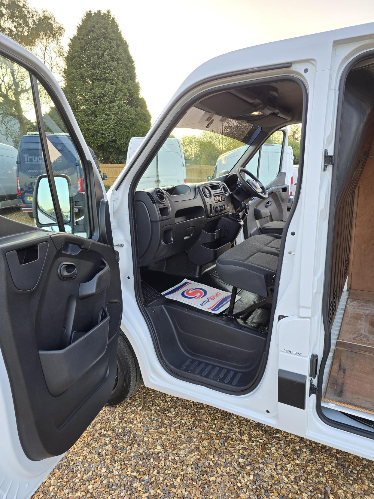 Vauxhall Movano 2.3 CDTi 2800 Panel Van 5dr Diesel Manual FWD L1 H1 Euro 6 (110 ps)