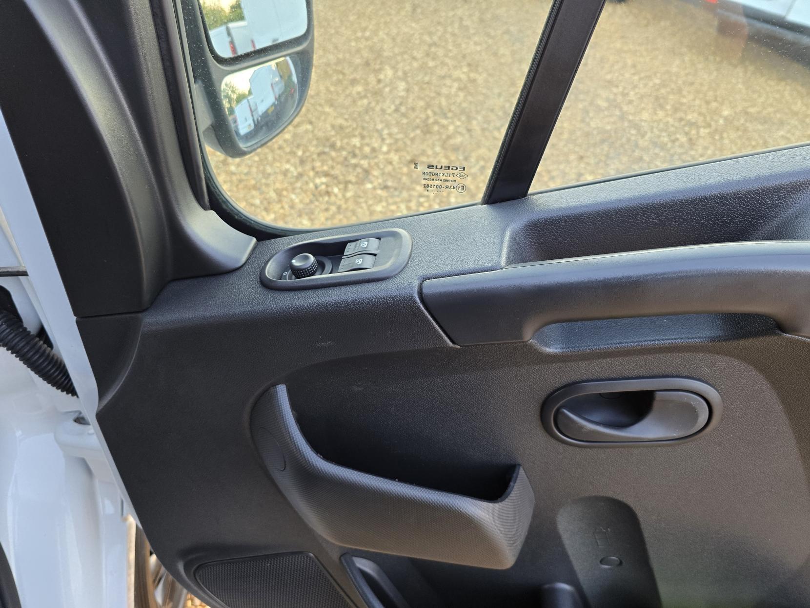 Vauxhall Movano 2.3 CDTi 2800 Panel Van 5dr Diesel Manual FWD L1 H1 Euro 6 (110 ps)