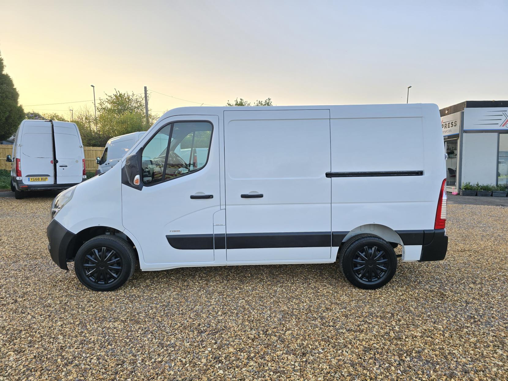 Vauxhall Movano 2.3 CDTi 2800 Panel Van 5dr Diesel Manual FWD L1 H1 Euro 6 (110 ps)