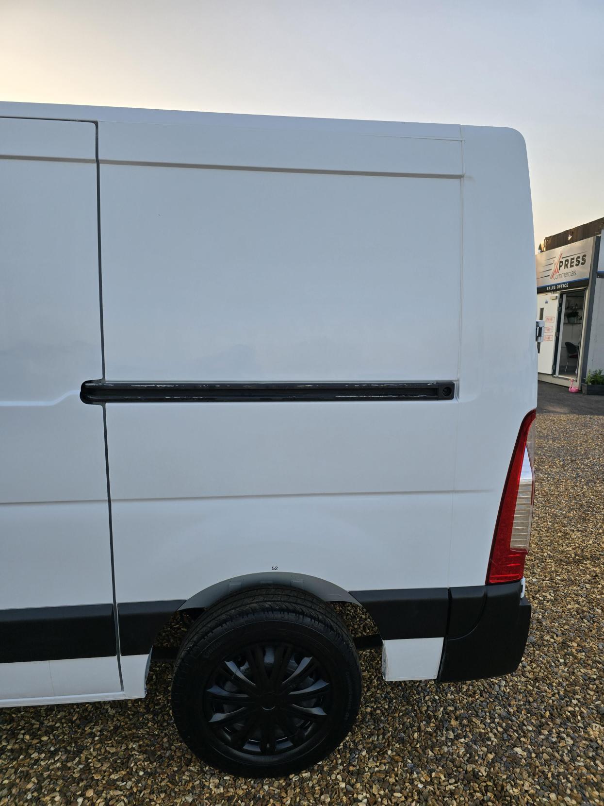 Vauxhall Movano 2.3 CDTi 2800 Panel Van 5dr Diesel Manual FWD L1 H1 Euro 6 (110 ps)