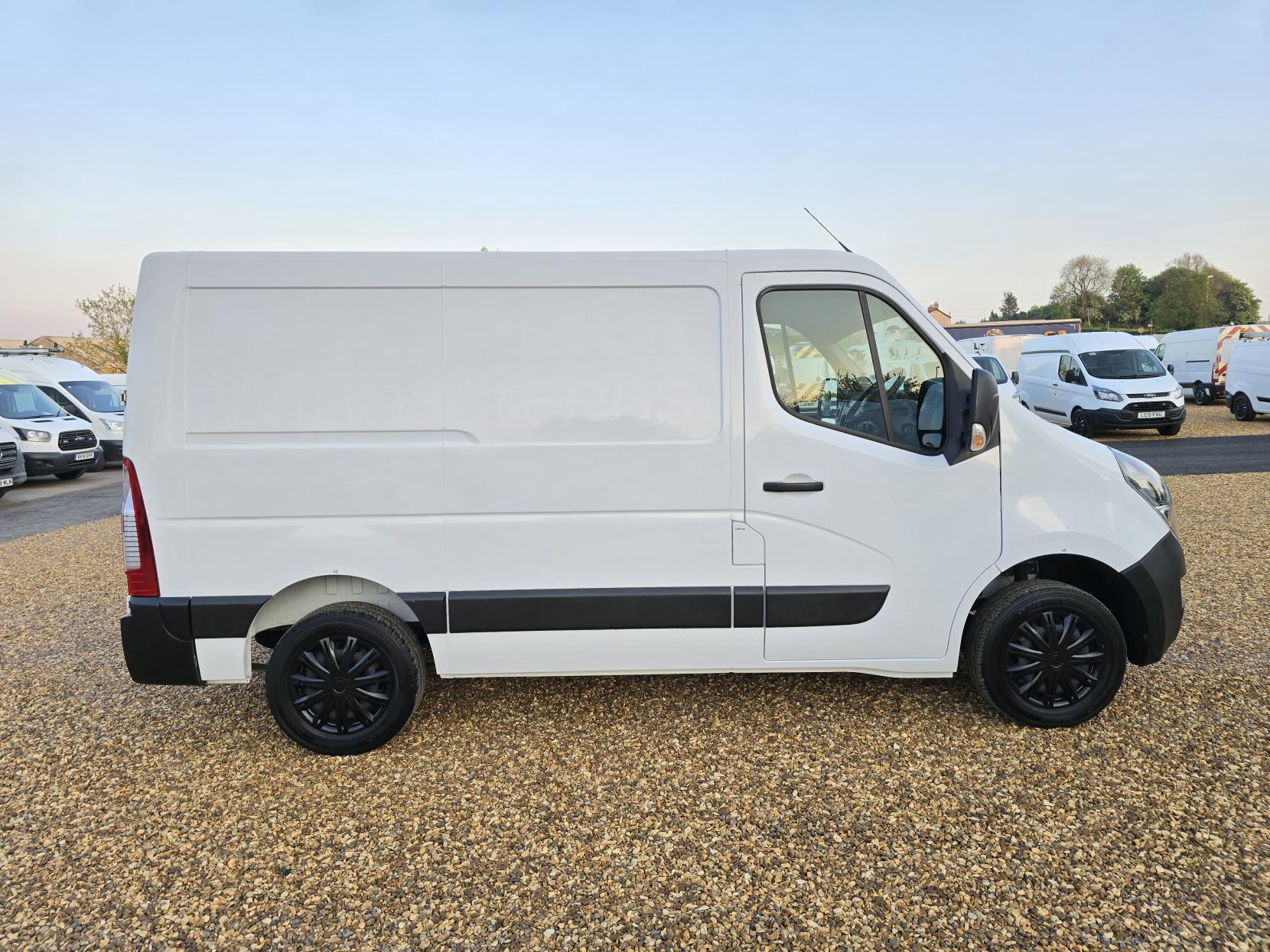 Vauxhall Movano 2.3 CDTi 2800 Panel Van 5dr Diesel Manual FWD L1 H1 Euro 6 (110 ps)