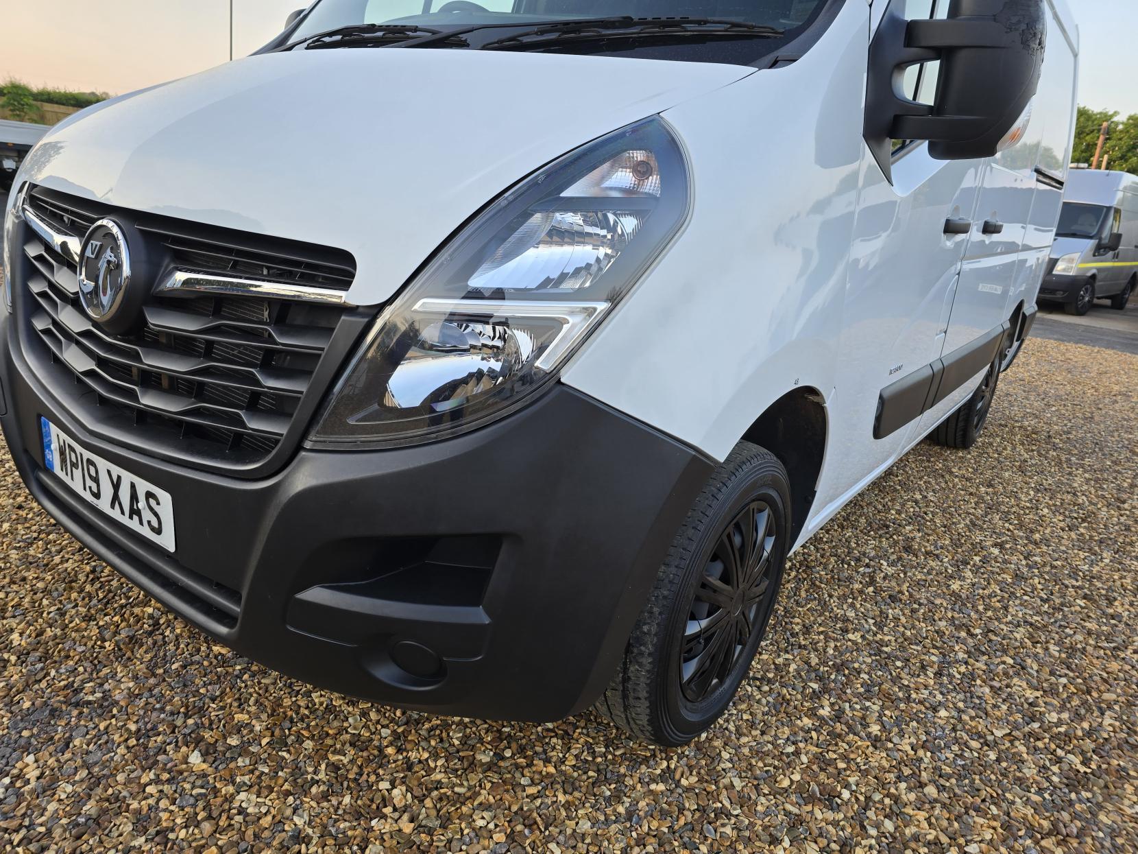 Vauxhall Movano 2.3 CDTi 2800 Panel Van 5dr Diesel Manual FWD L1 H1 Euro 6 (110 ps)
