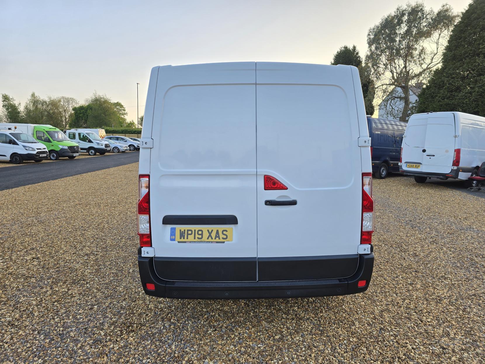 Vauxhall Movano 2.3 CDTi 2800 Panel Van 5dr Diesel Manual FWD L1 H1 Euro 6 (110 ps)