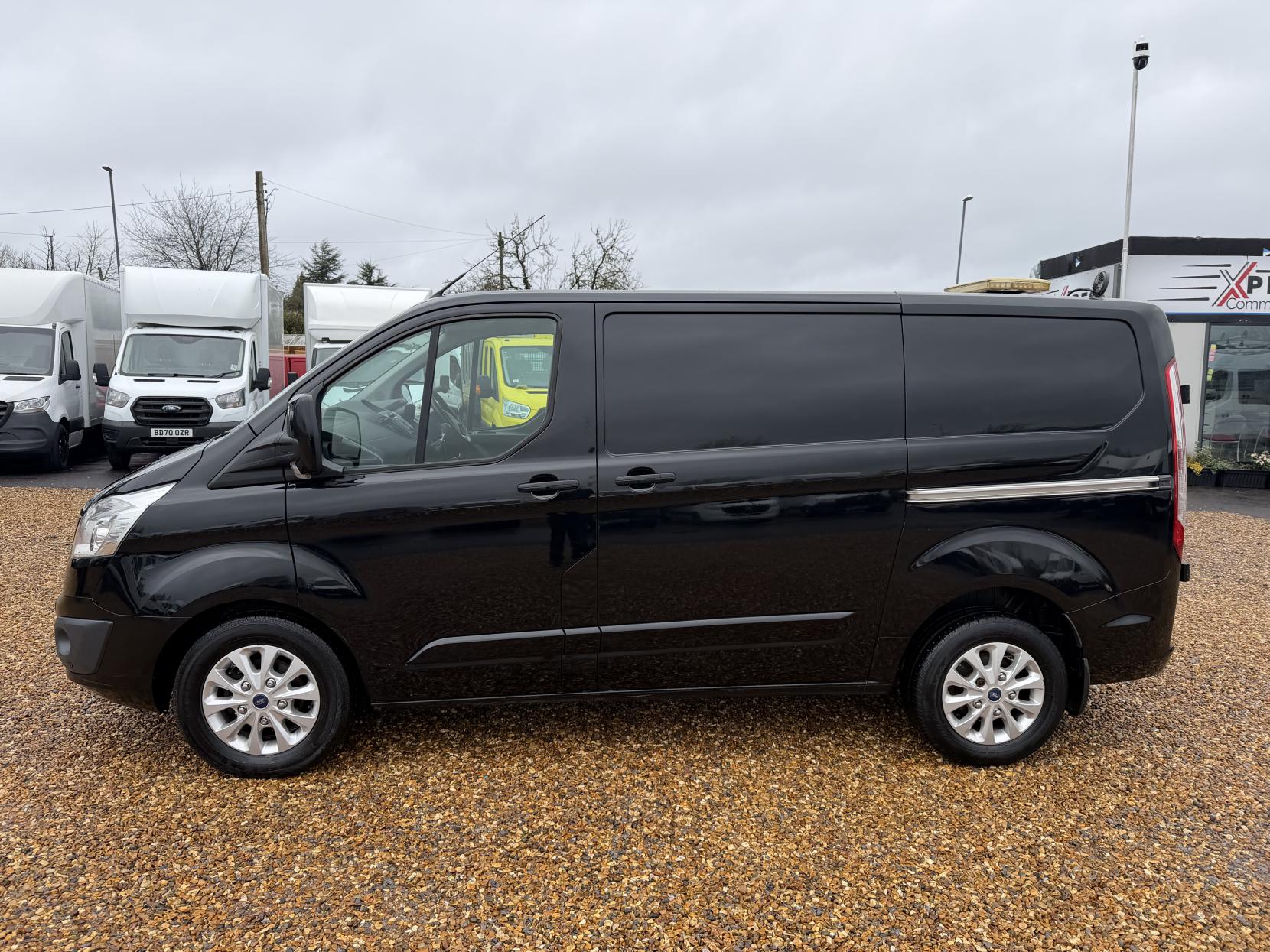 Ford Transit Custom 2.0 TDCi 270 Limited Panel Van 5dr Diesel Manual L1 H1 (157 g/km, 128 bhp)