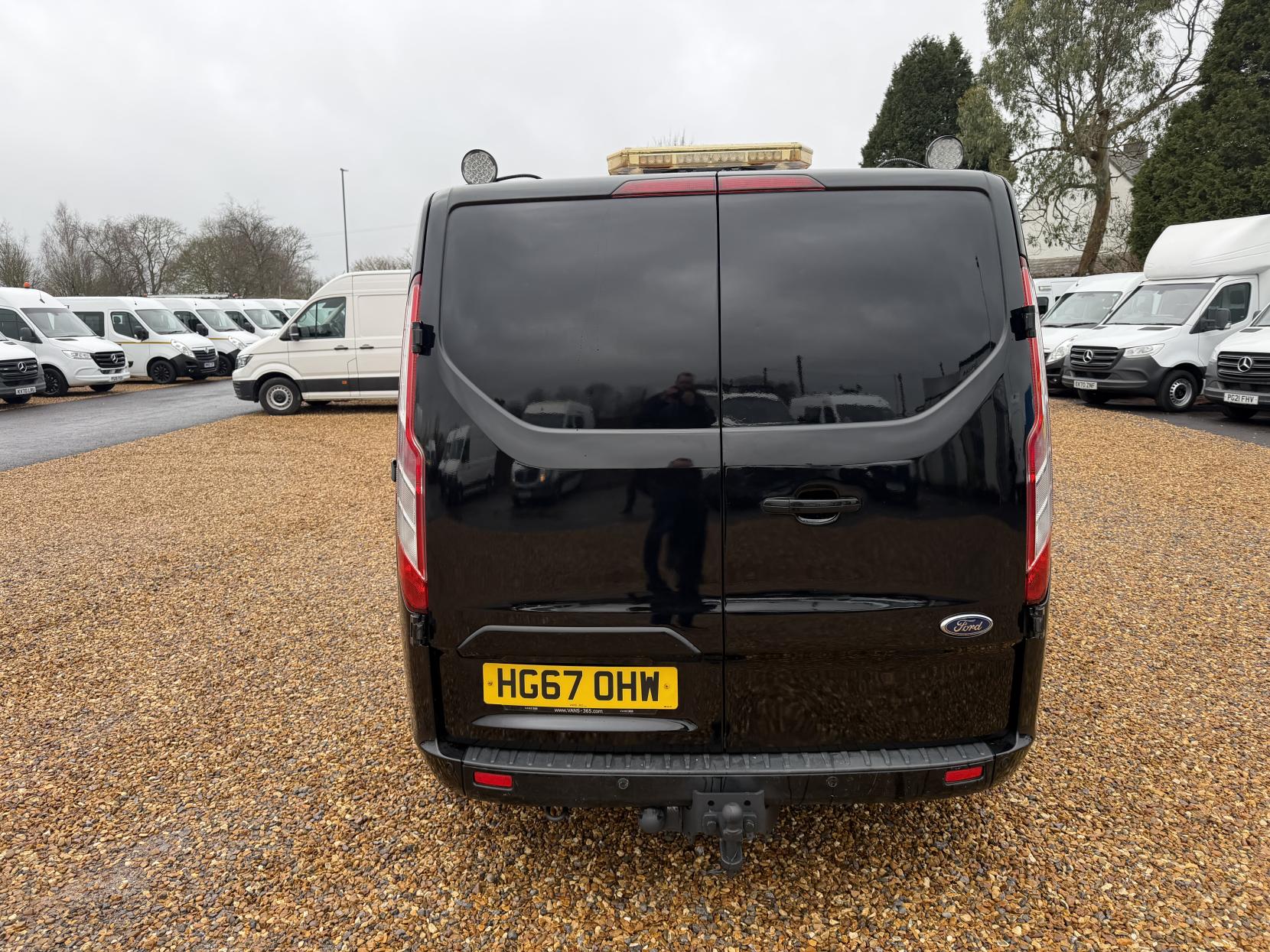 Ford Transit Custom 2.0 TDCi 270 Limited Panel Van 5dr Diesel Manual L1 H1 (157 g/km, 128 bhp)