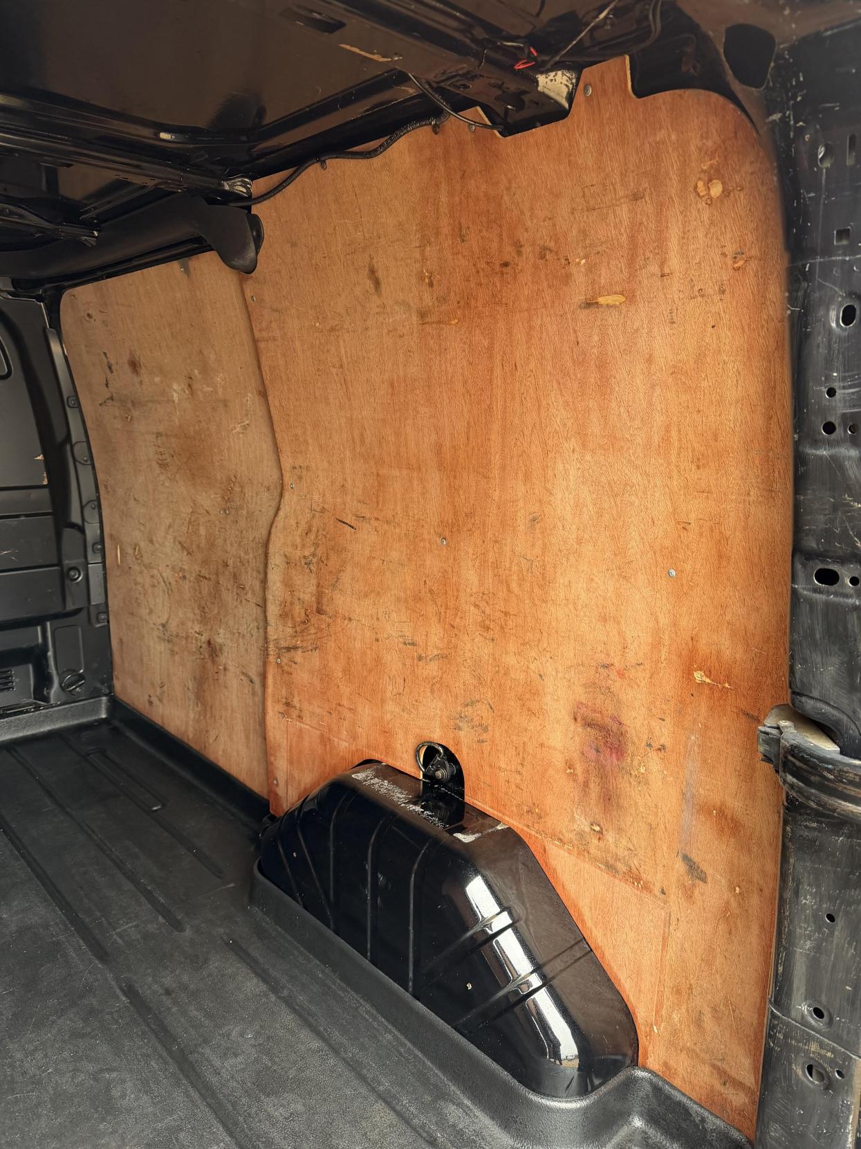 Ford Transit Custom 2.0 TDCi 270 Limited Panel Van 5dr Diesel Manual L1 H1 (157 g/km, 128 bhp)