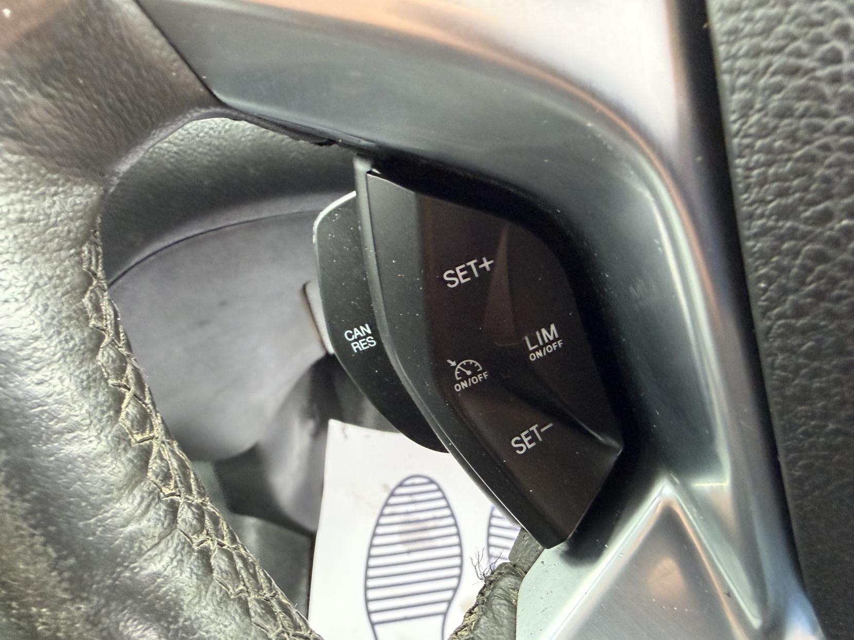 Ford Transit Custom 2.0 TDCi 270 Limited Panel Van 5dr Diesel Manual L1 H1 (157 g/km, 128 bhp)