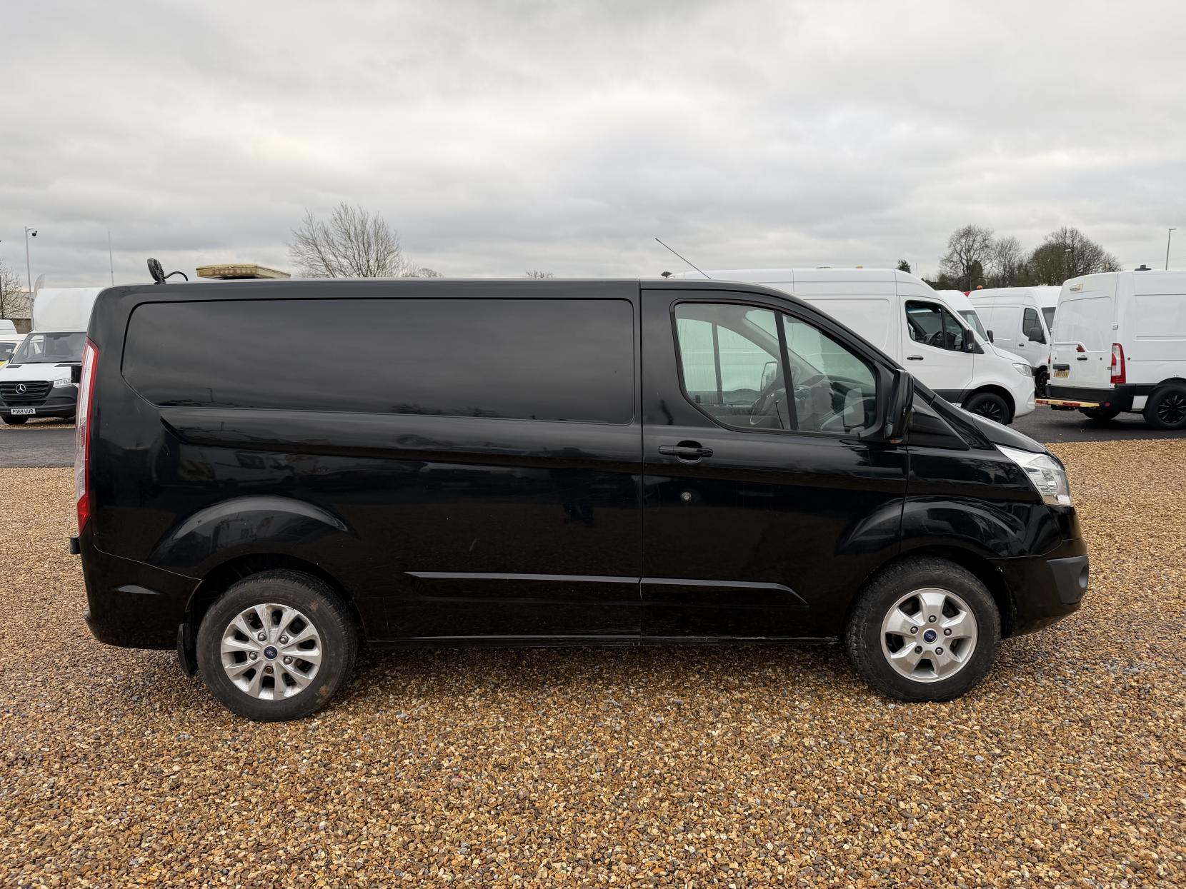 Ford Transit Custom 2.0 TDCi 270 Limited Panel Van 5dr Diesel Manual L1 H1 (157 g/km, 128 bhp)