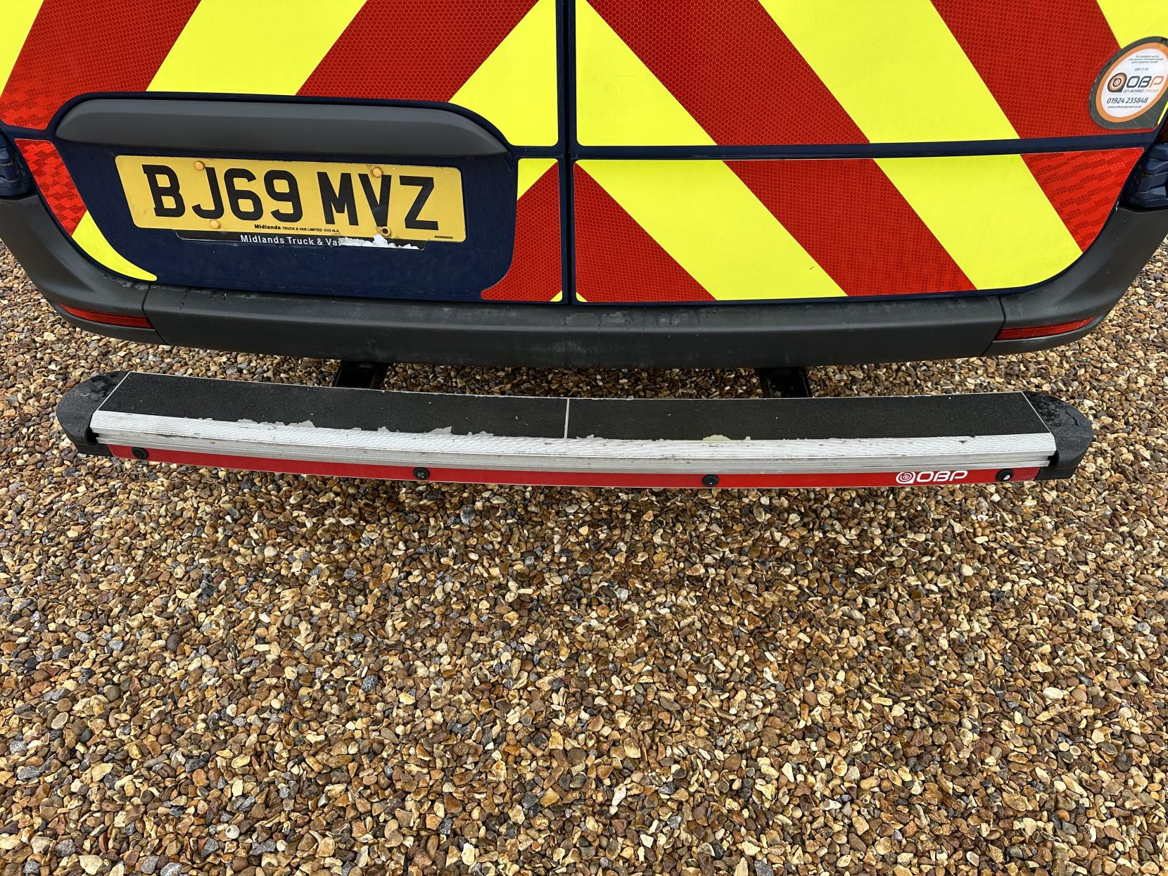 Mercedes-Benz Sprinter 2.1 316 CDI Panel Van 5dr Diesel Manual RWD L2 H2 Euro 6 (163 ps)