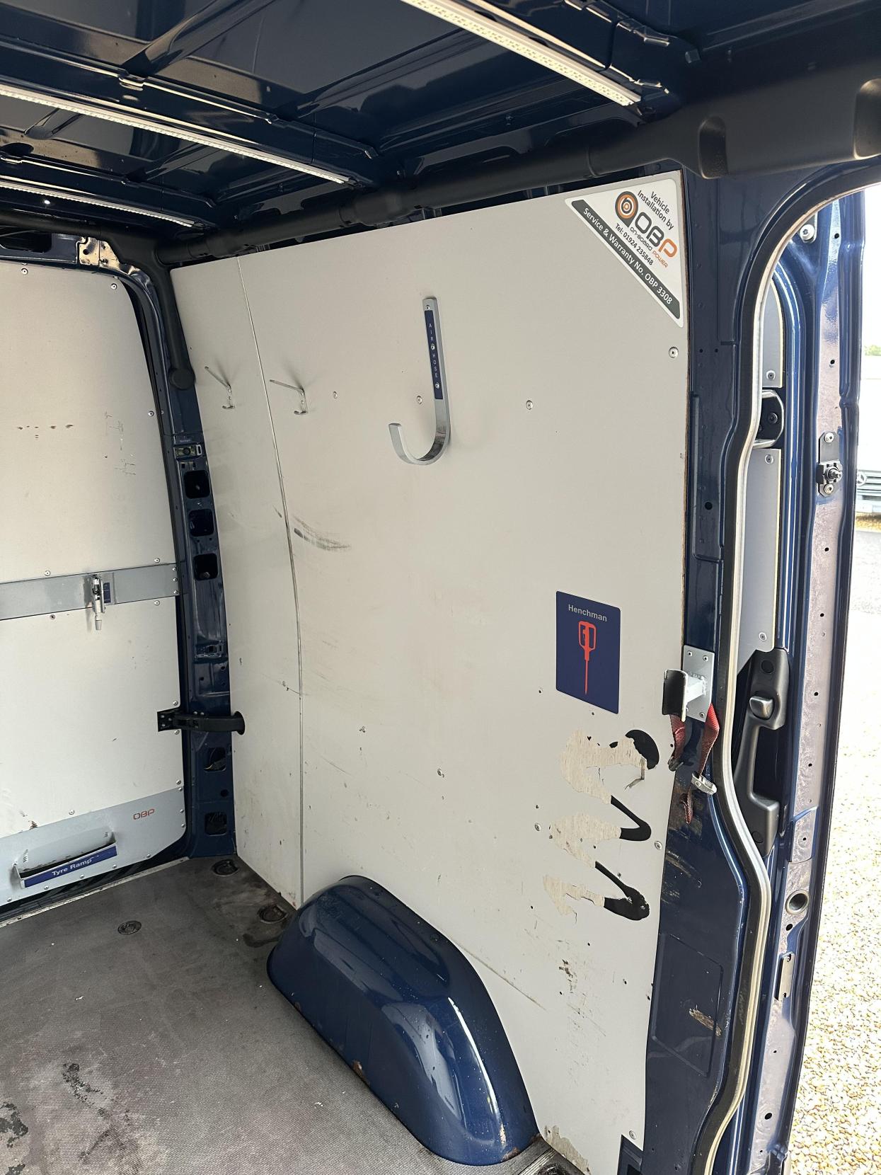 Mercedes-Benz Sprinter 2.1 316 CDI Panel Van 5dr Diesel Manual RWD L2 H2 Euro 6 (163 ps)