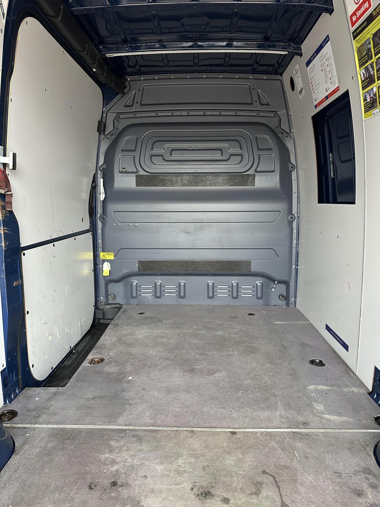 Mercedes-Benz Sprinter 2.1 316 CDI Panel Van 5dr Diesel Manual RWD L2 H2 Euro 6 (163 ps)