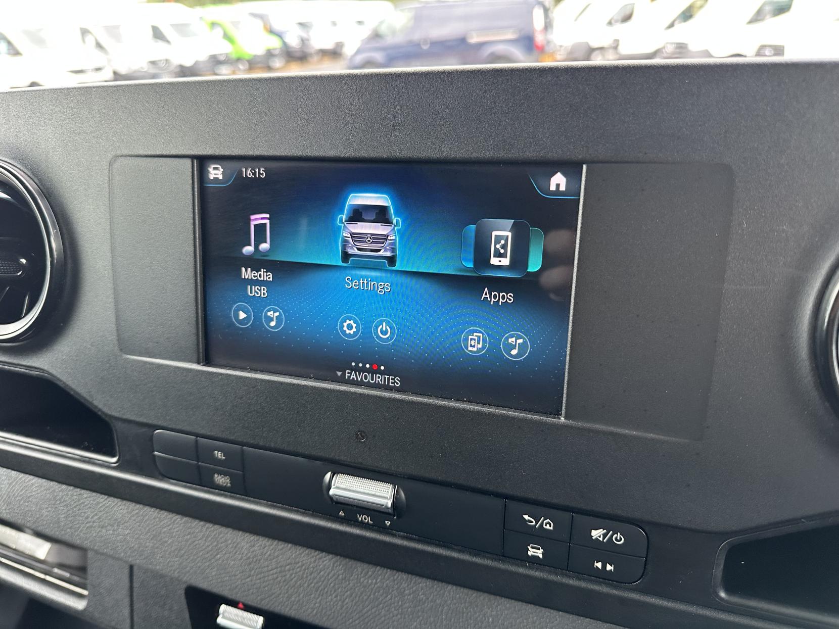 Mercedes-Benz Sprinter 2.1 316 CDI Panel Van 5dr Diesel Manual RWD L2 H2 Euro 6 (163 ps)