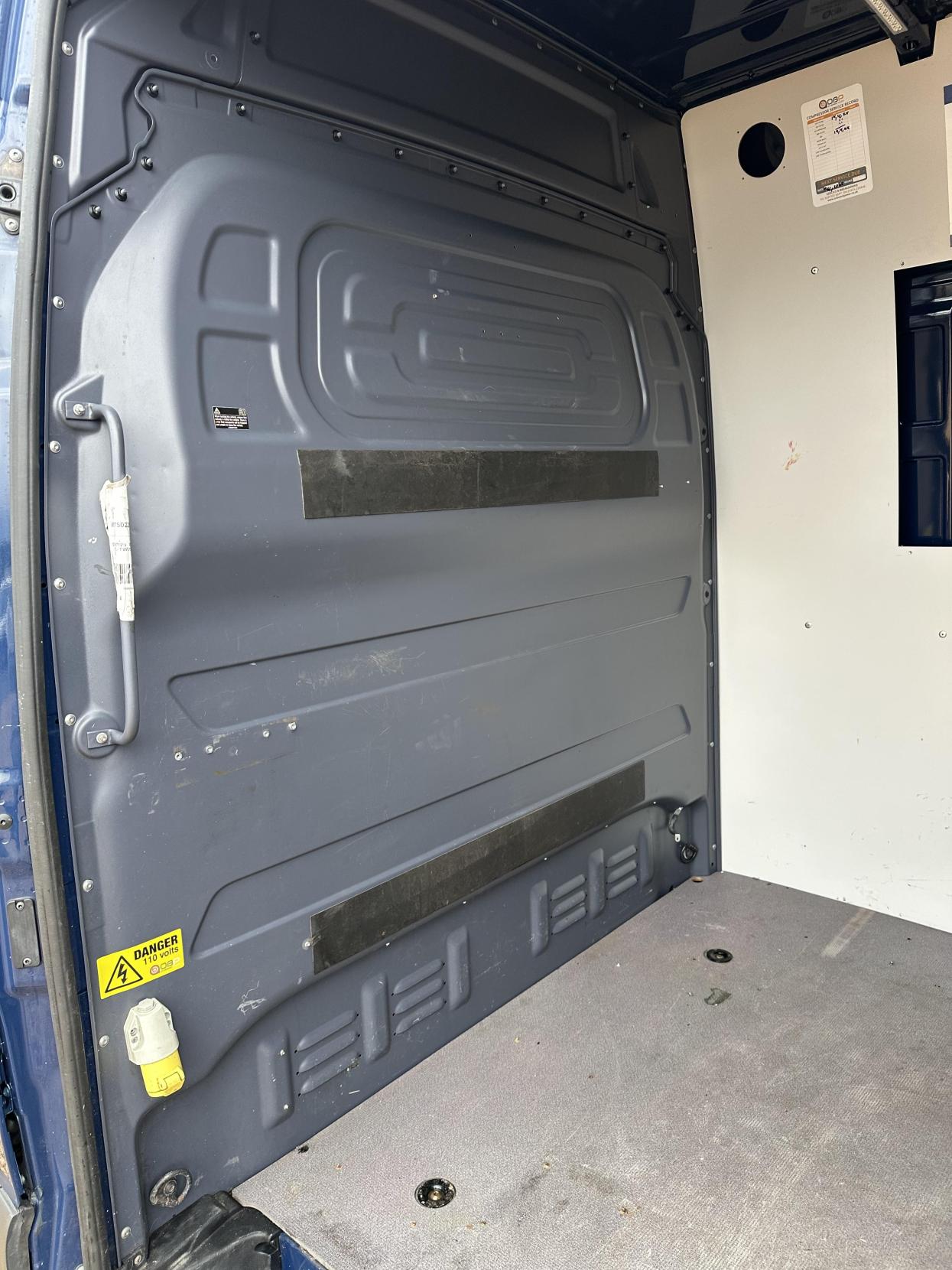 Mercedes-Benz Sprinter 2.1 316 CDI Panel Van 5dr Diesel Manual RWD L2 H2 Euro 6 (163 ps)