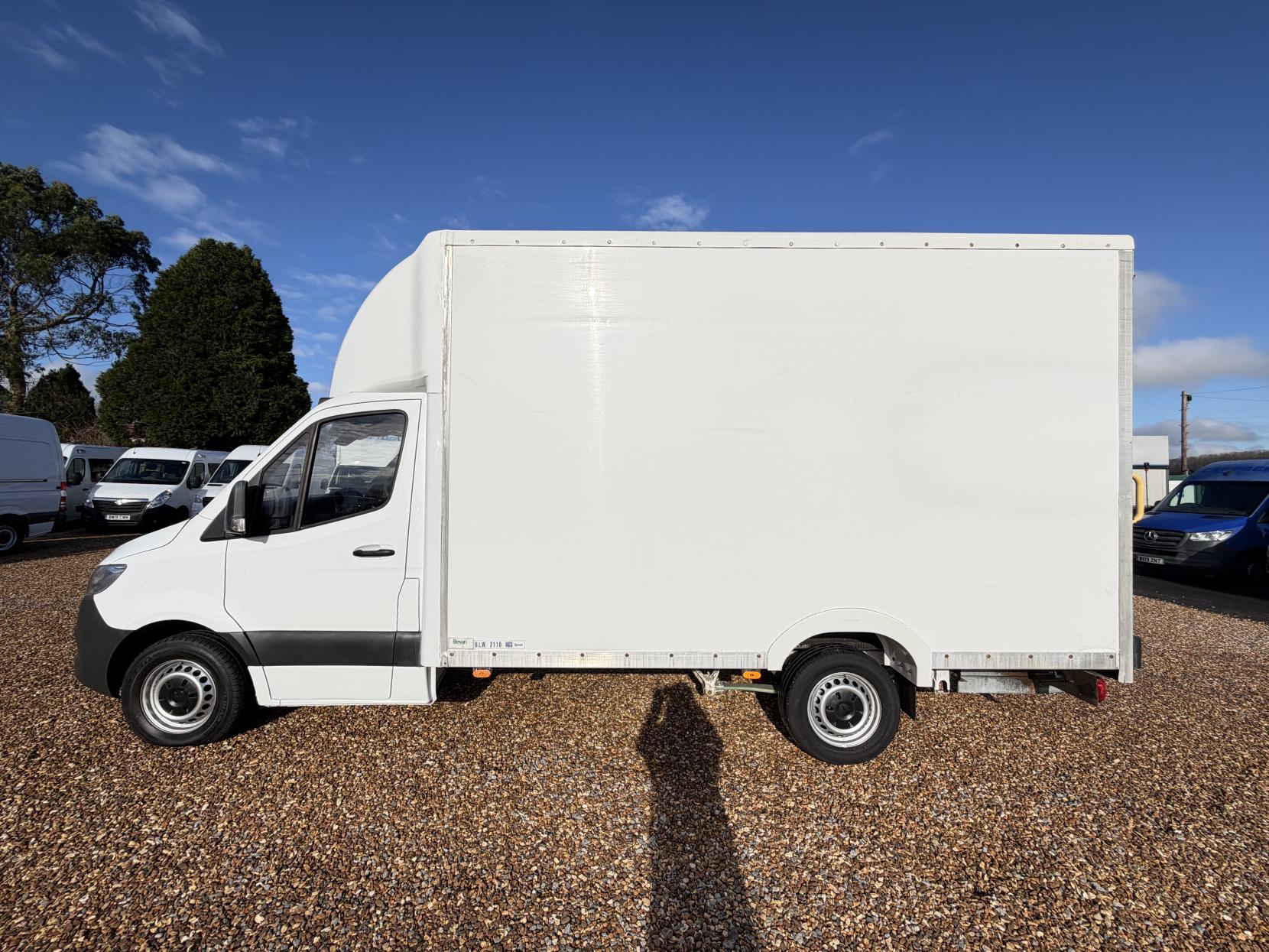 Mercedes-Benz Sprinter 2.1 311 CDI Chassis Cab 2dr Diesel Manual FWD L2 Euro 6 (114 ps)