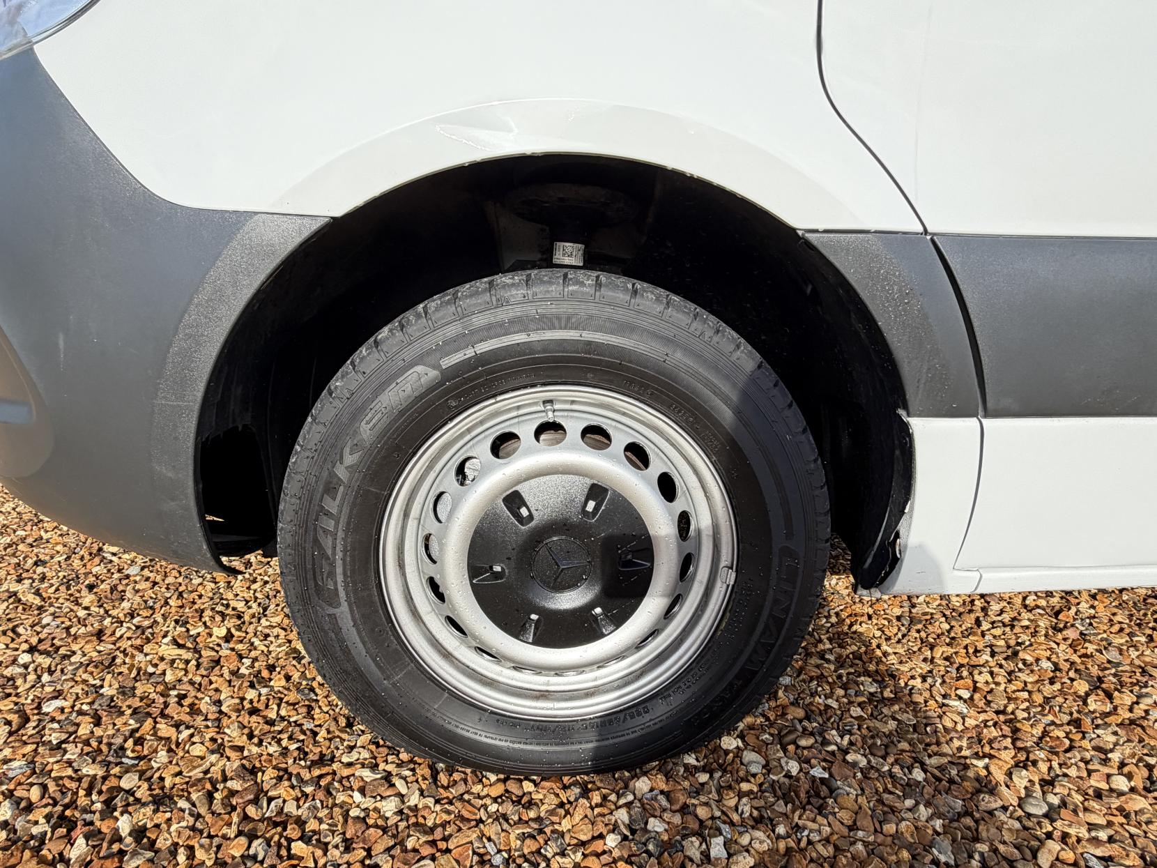 Mercedes-Benz Sprinter 2.1 311 CDI Chassis Cab 2dr Diesel Manual FWD L2 Euro 6 (114 ps)