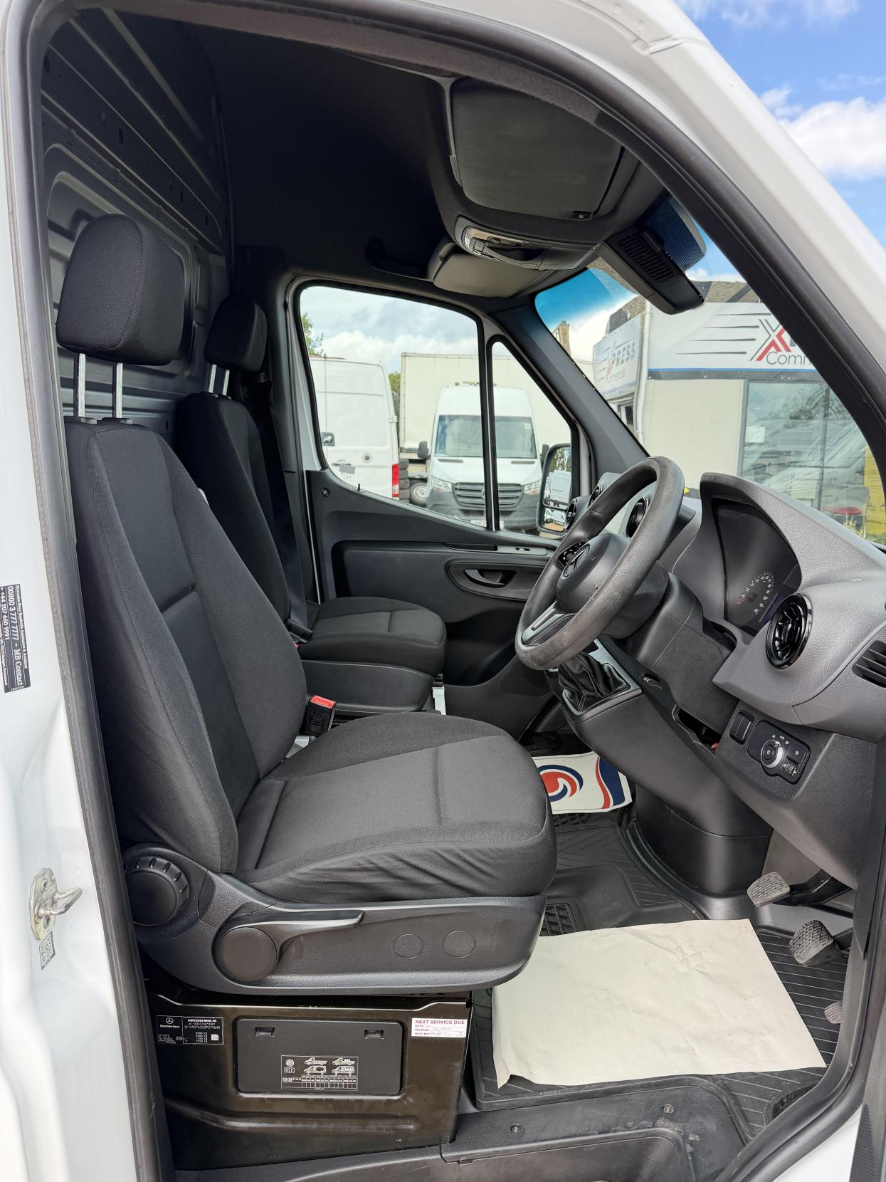 2020 Mercedes-Benz Sprinter 2.0 315 CDI Progressive Panel Van 5dr Diesel Manual RWD L3 H2 Euro 6 (s/s) (150 ps) - Thumbnail 14
