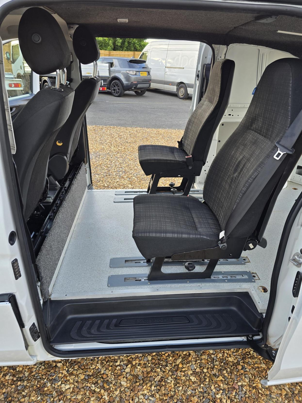 Mercedes-Benz Vito 2.1 116 CDI BlueTEC Panel Van 5dr Diesel Manual RWD L1 Euro 6 (s/s) (163 ps)