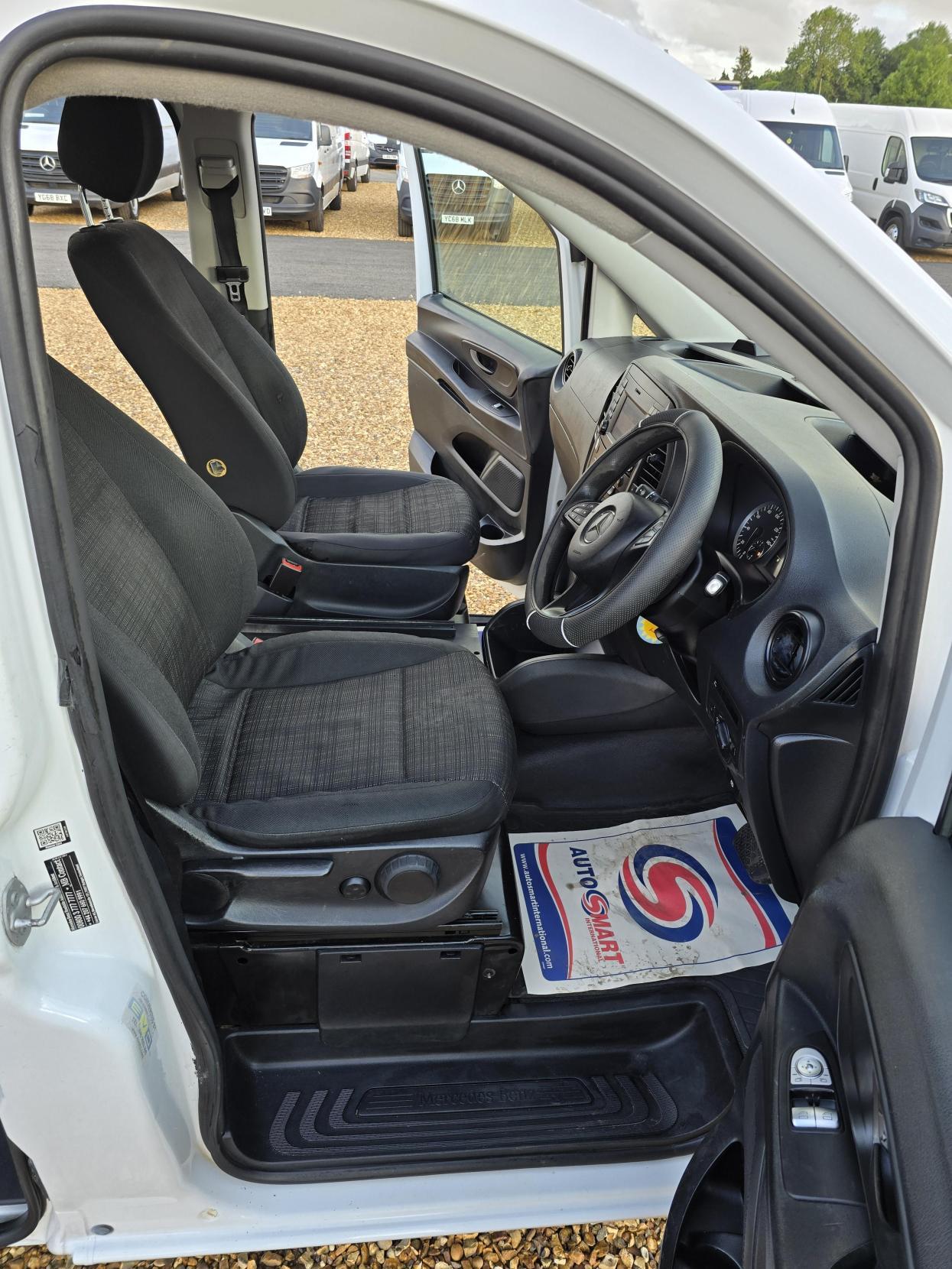 Mercedes-Benz Vito 2.1 116 CDI BlueTEC Panel Van 5dr Diesel Manual RWD L1 Euro 6 (s/s) (163 ps)