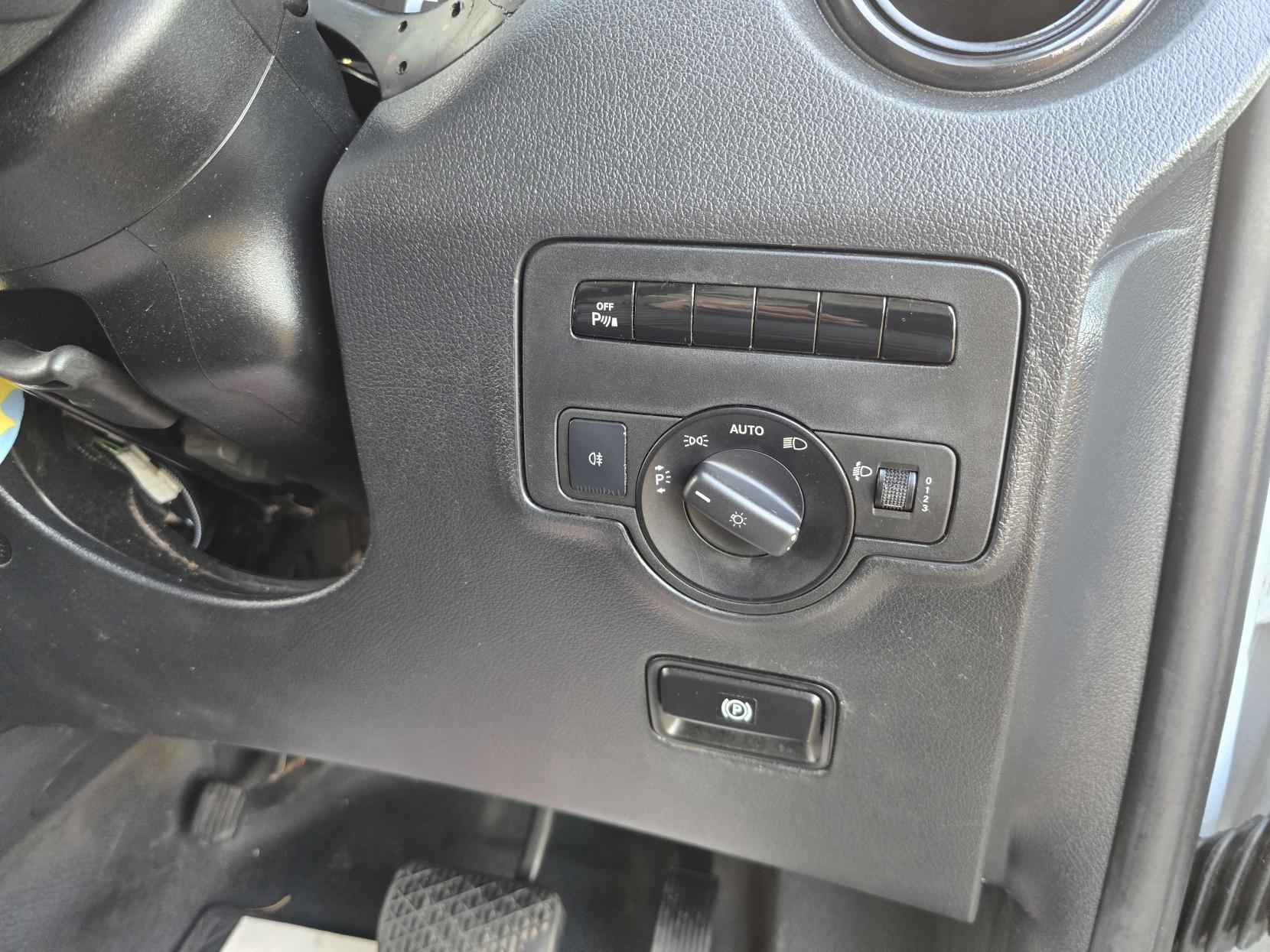 Mercedes-Benz Vito 2.1 116 CDI BlueTEC Panel Van 5dr Diesel Manual RWD L1 Euro 6 (s/s) (163 ps)