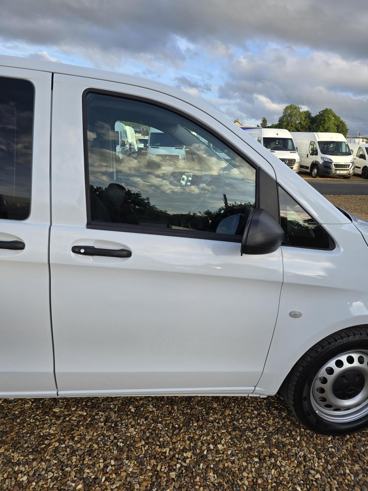 Mercedes-Benz Vito 2.1 116 CDI BlueTEC Panel Van 5dr Diesel Manual RWD L1 Euro 6 (s/s) (163 ps)