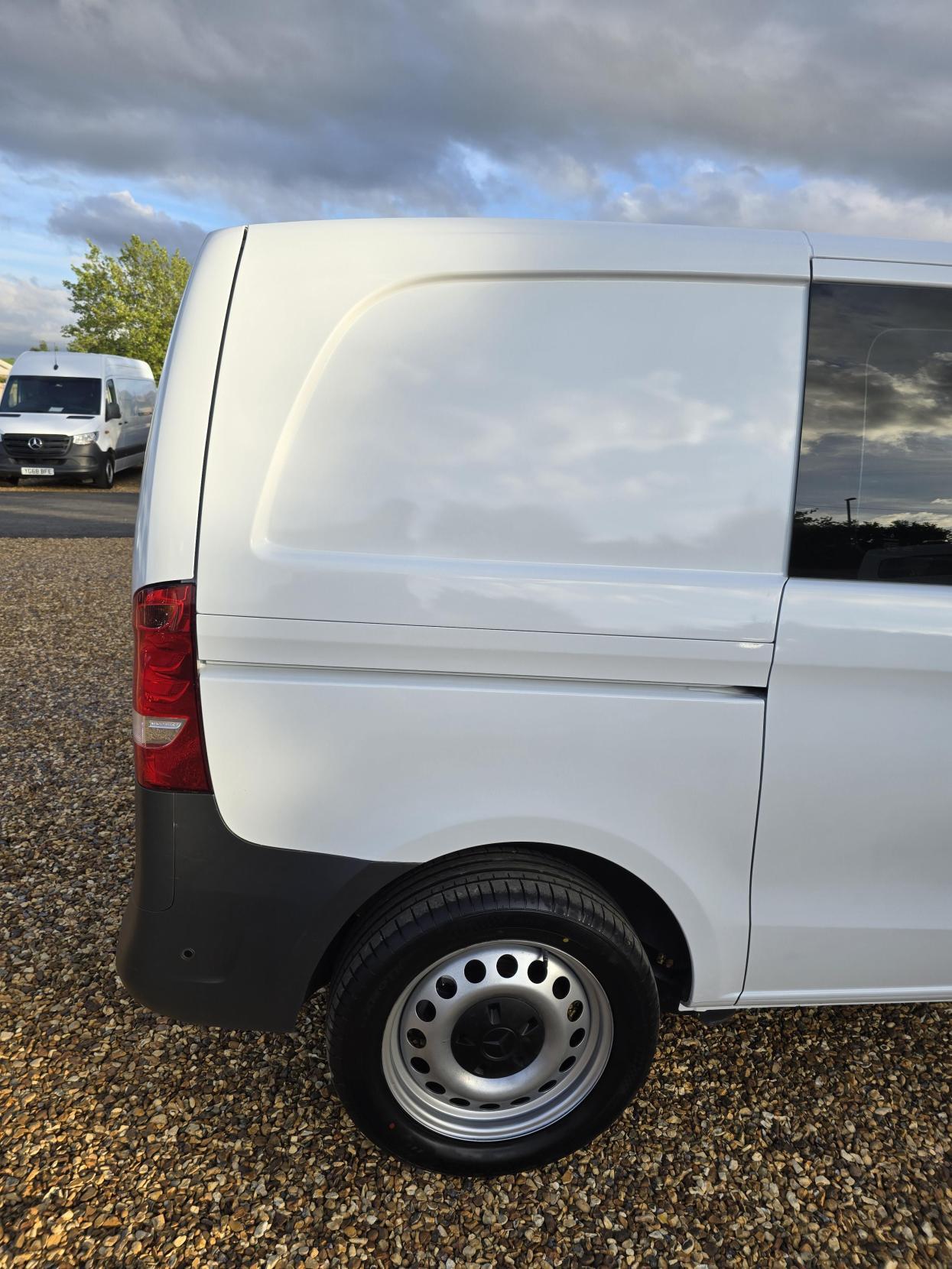 Mercedes-Benz Vito 2.1 116 CDI BlueTEC Panel Van 5dr Diesel Manual RWD L1 Euro 6 (s/s) (163 ps)