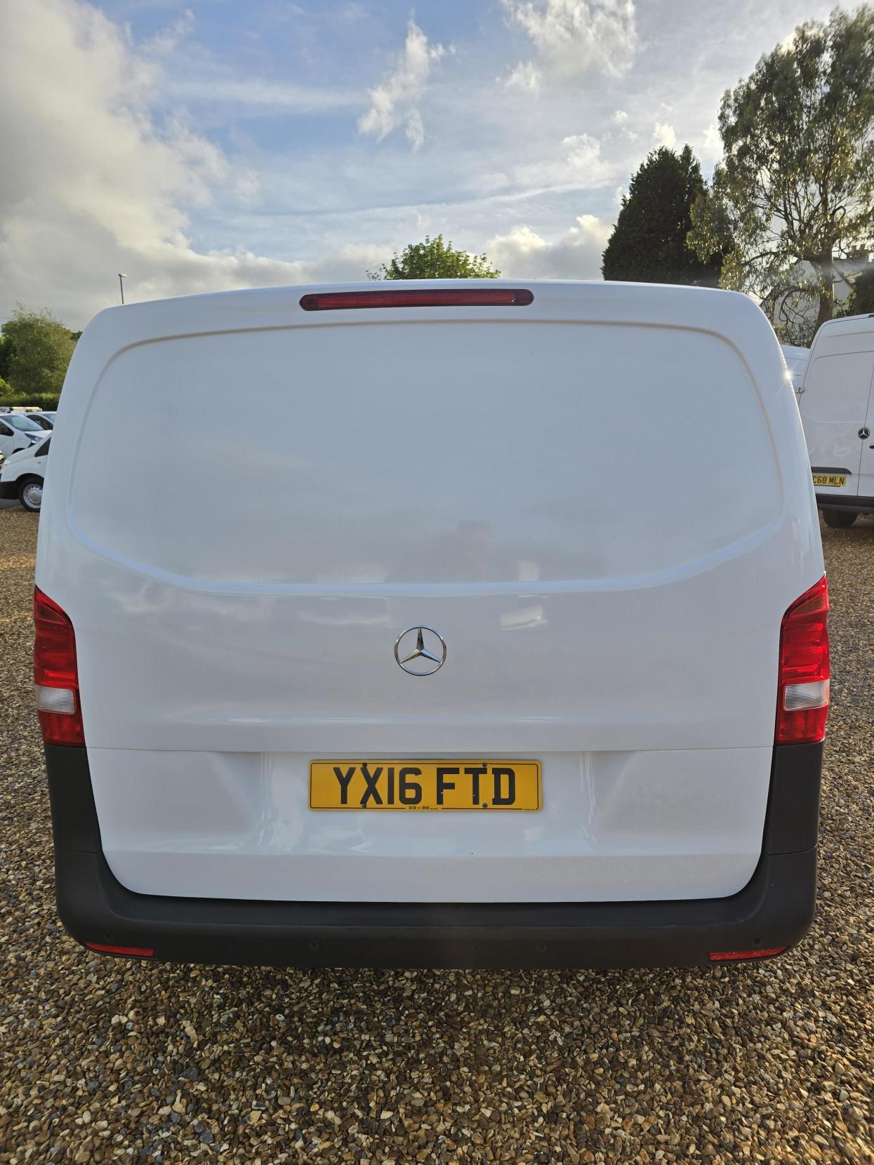 Mercedes-Benz Vito 2.1 116 CDI BlueTEC Panel Van 5dr Diesel Manual RWD L1 Euro 6 (s/s) (163 ps)