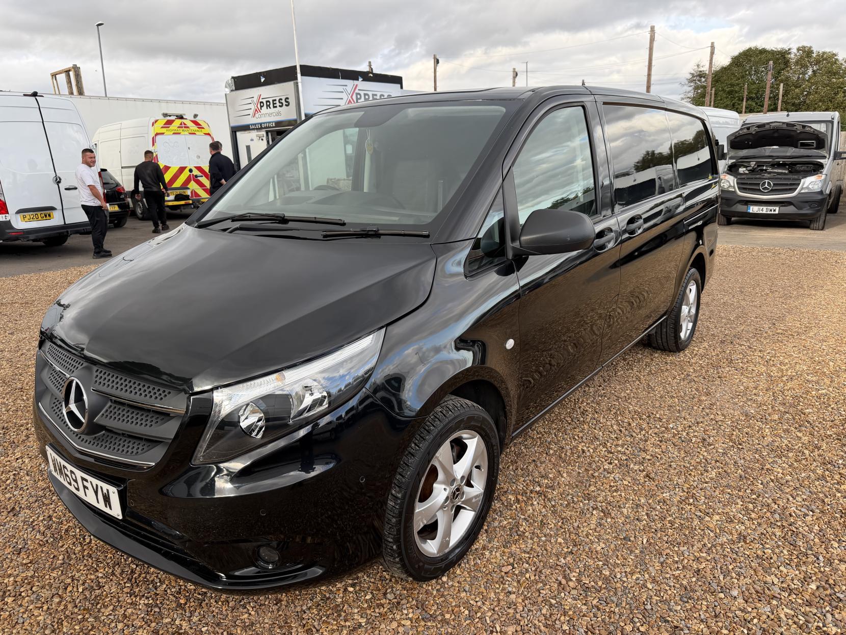 2020 Mercedes-Benz Vito 2.1 114 CDI Premium Panel Van 5dr Diesel G-Tronic+ RWD L2 Euro 6 (s/s) (136 ps) - Thumbnail 7