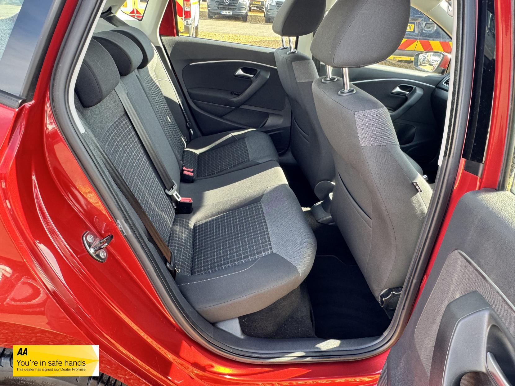Volkswagen Polo 1.4 TDI BlueMotion Tech SE Hatchback 5dr Diesel Manual Euro 6 (s/s) (75 ps)