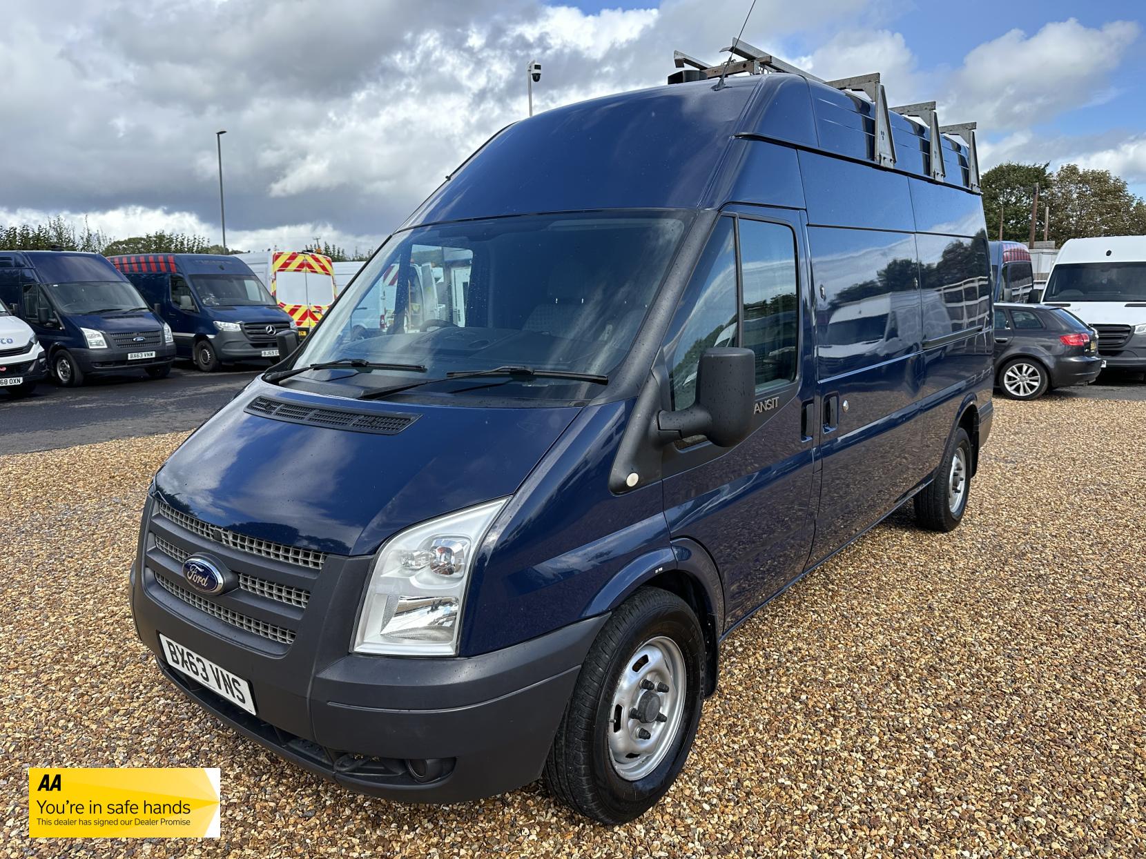 Ford Transit 2.2 TDCi 350 Panel Van 3dr Diesel Manual FWD L2 H3 (209 g/km, 123 bhp)
