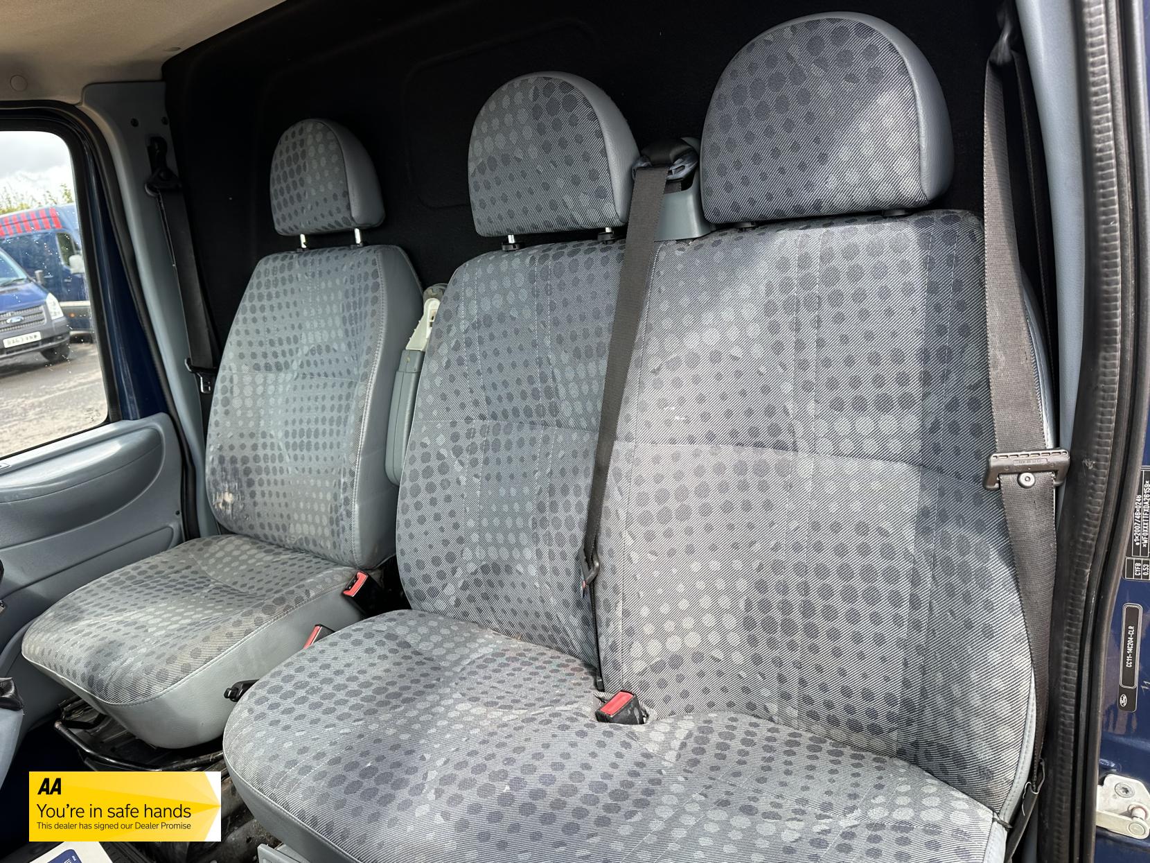 Ford Transit 2.2 TDCi 350 Panel Van 3dr Diesel Manual FWD L2 H3 (209 g/km, 123 bhp)