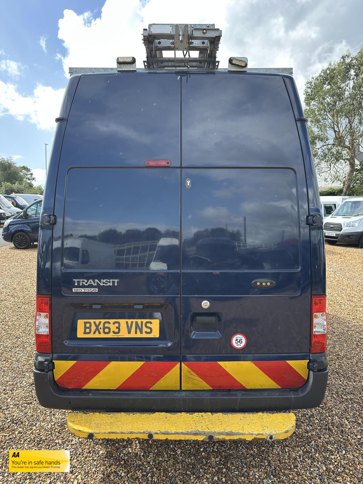 Ford Transit 2.2 TDCi 350 Panel Van 3dr Diesel Manual FWD L2 H3 (209 g/km, 123 bhp)
