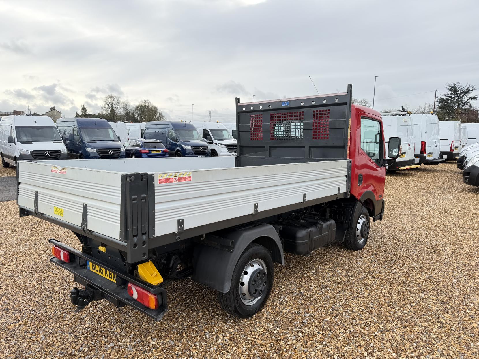 Nissan NT400 Cabstar DCI 34.12 TIPPER