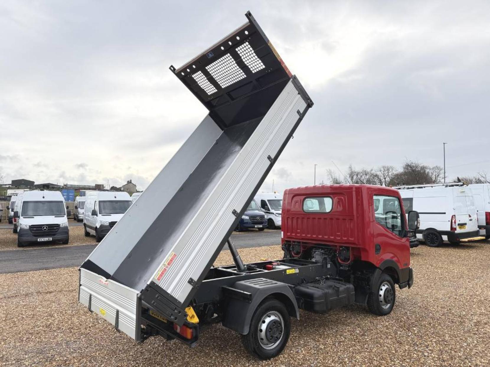 Nissan NT400 Cabstar DCI 34.12 TIPPER