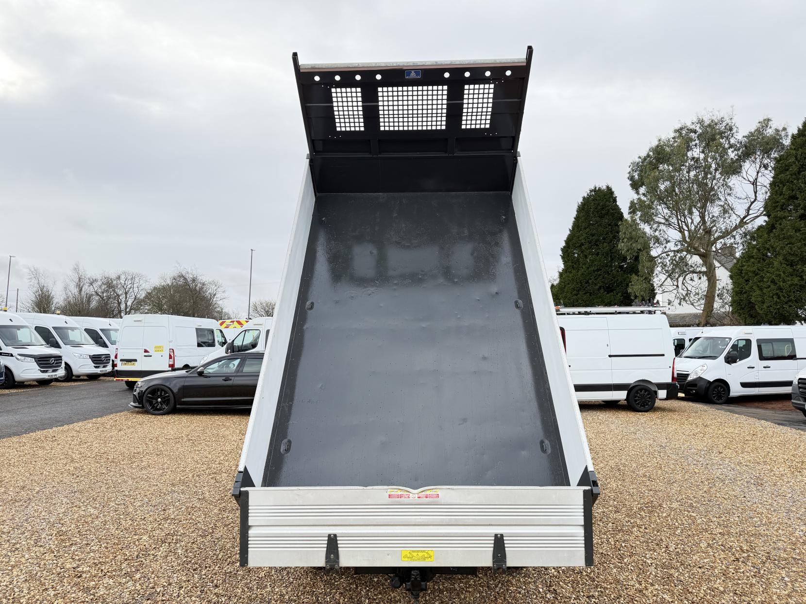 Nissan NT400 Cabstar DCI 34.12 TIPPER