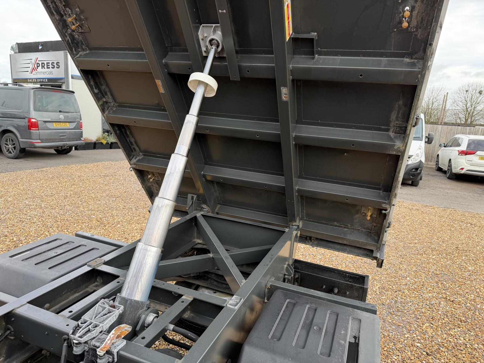 Nissan NT400 Cabstar DCI 34.12 TIPPER