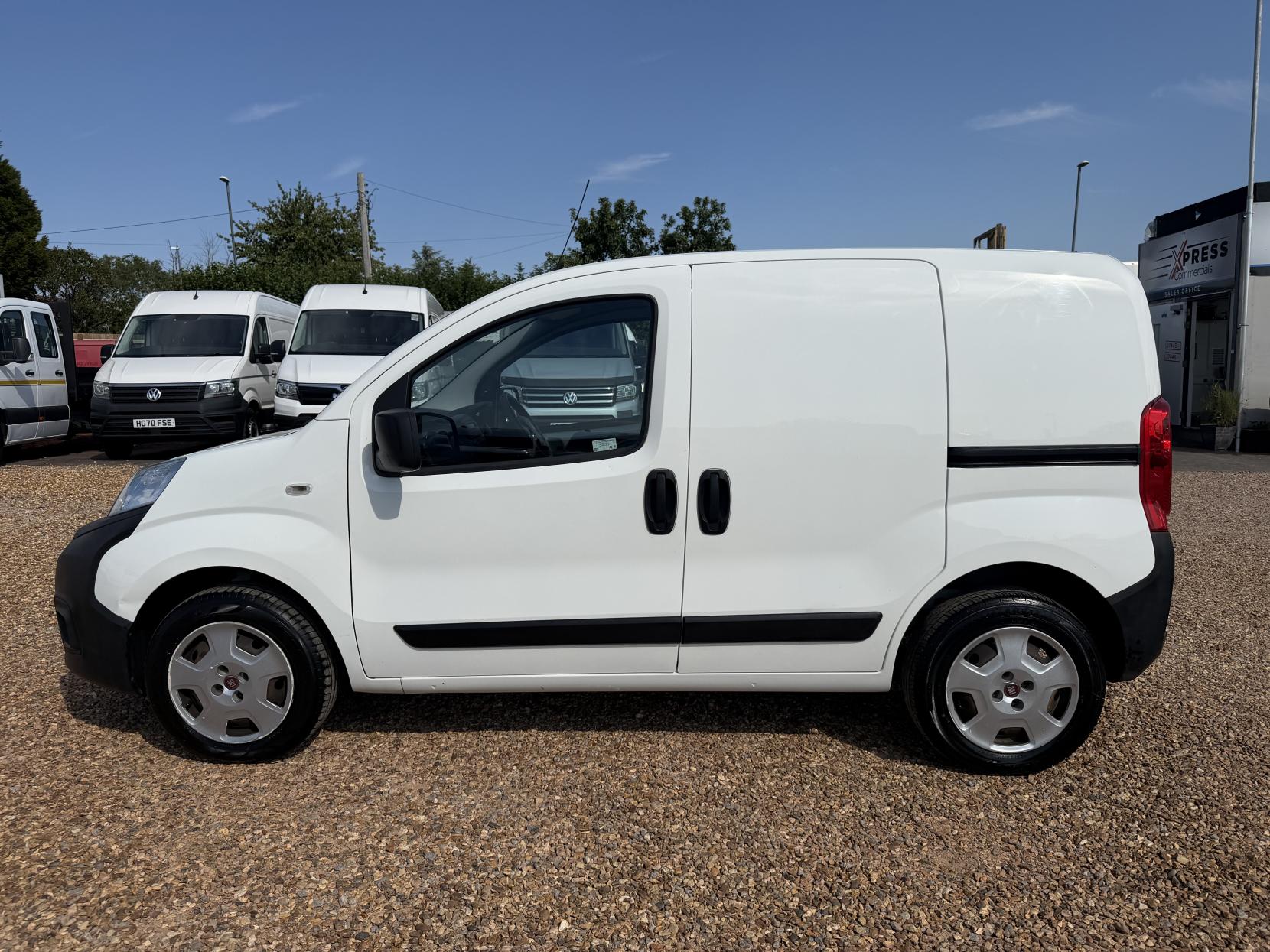 2017 Fiat Fiorino 1.4 8v Car Derived Van 4dr Petrol Manual Euro 6 (75 bhp) - Thumbnail 7