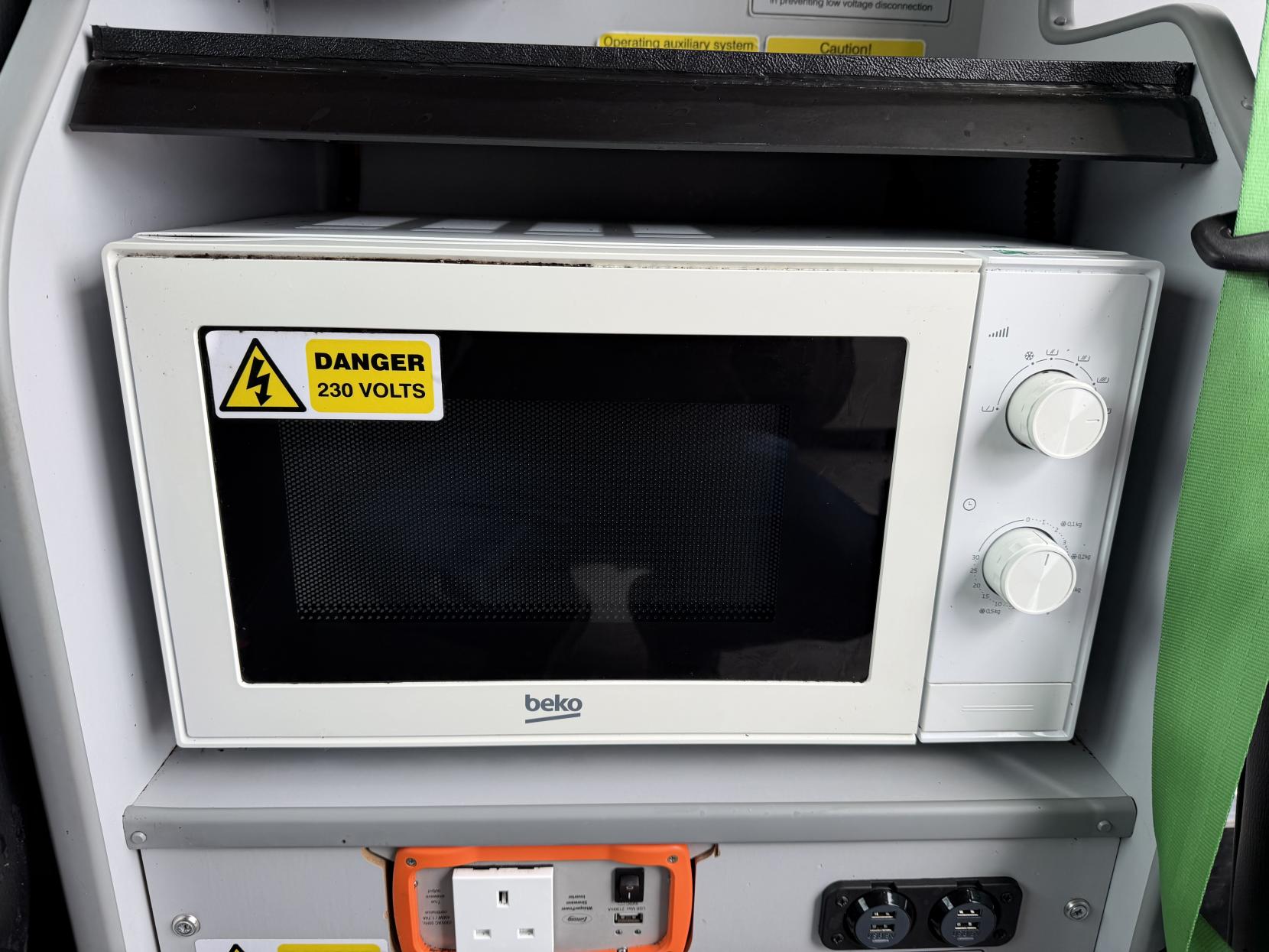 Vauxhall Movano 2.3 CDTi 3500 Panel Van 5dr Diesel Manual FWD L2 H2 Euro 6 (130 ps)