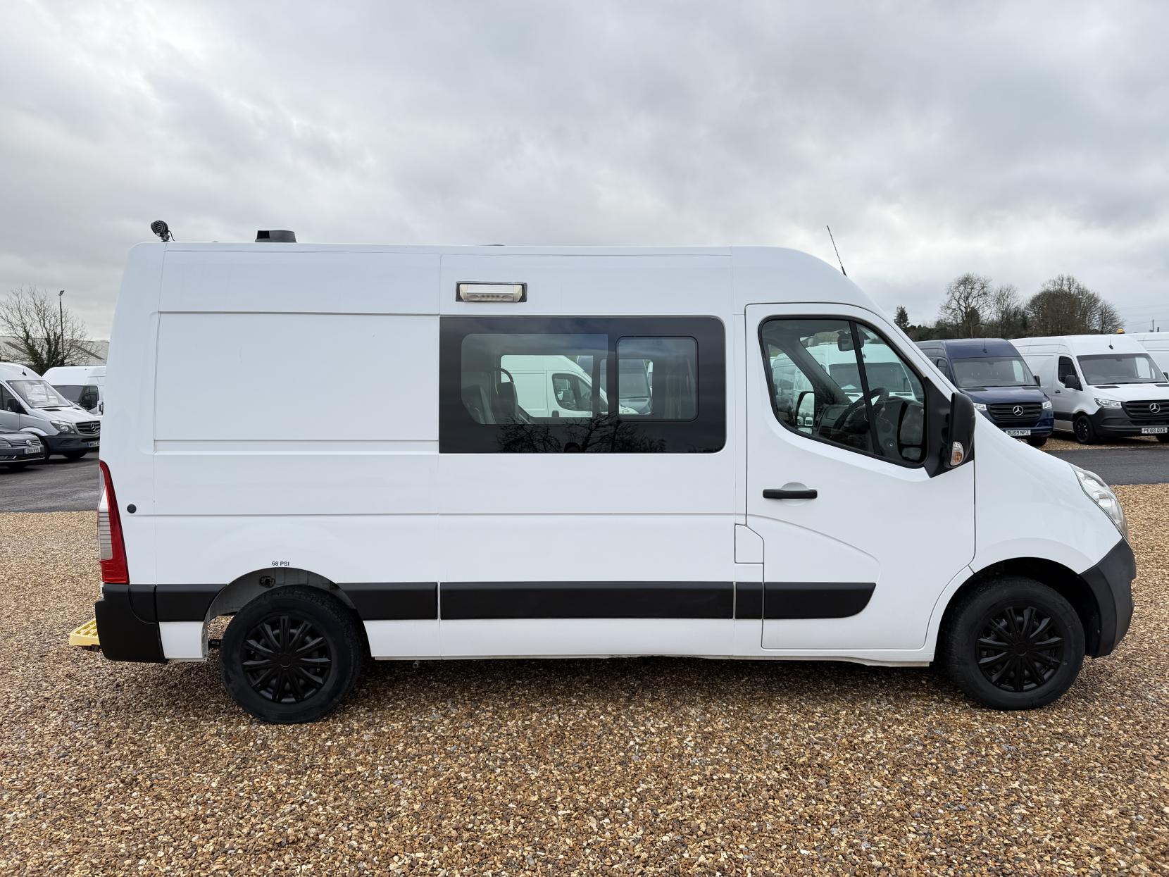 Vauxhall Movano 2.3 CDTi 3500 Panel Van 5dr Diesel Manual FWD L2 H2 Euro 6 (130 ps)