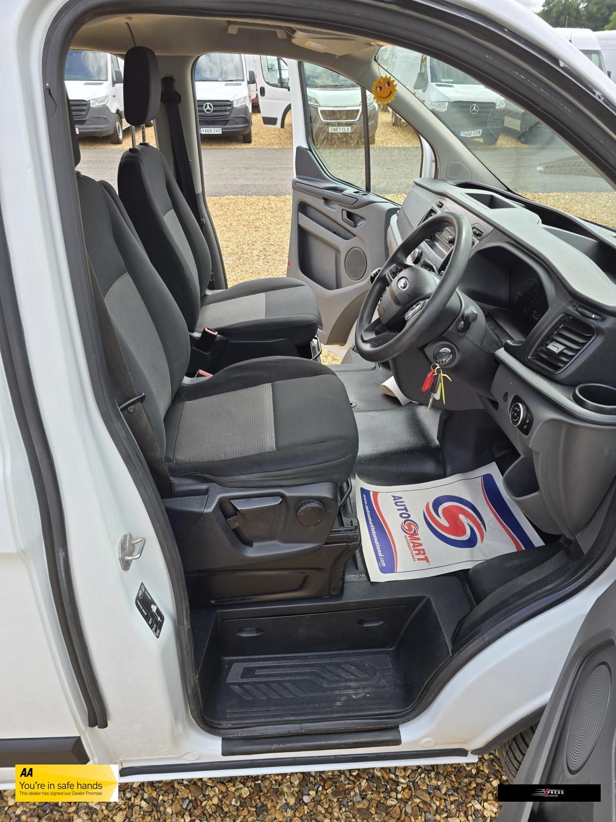 Ford Transit Custom Transit Custom 2.0 280 EcoBlue Crew Van Double Cab 5dr Diesel Manual L1 H1 Euro 6 (5 Seat) (105 ps)