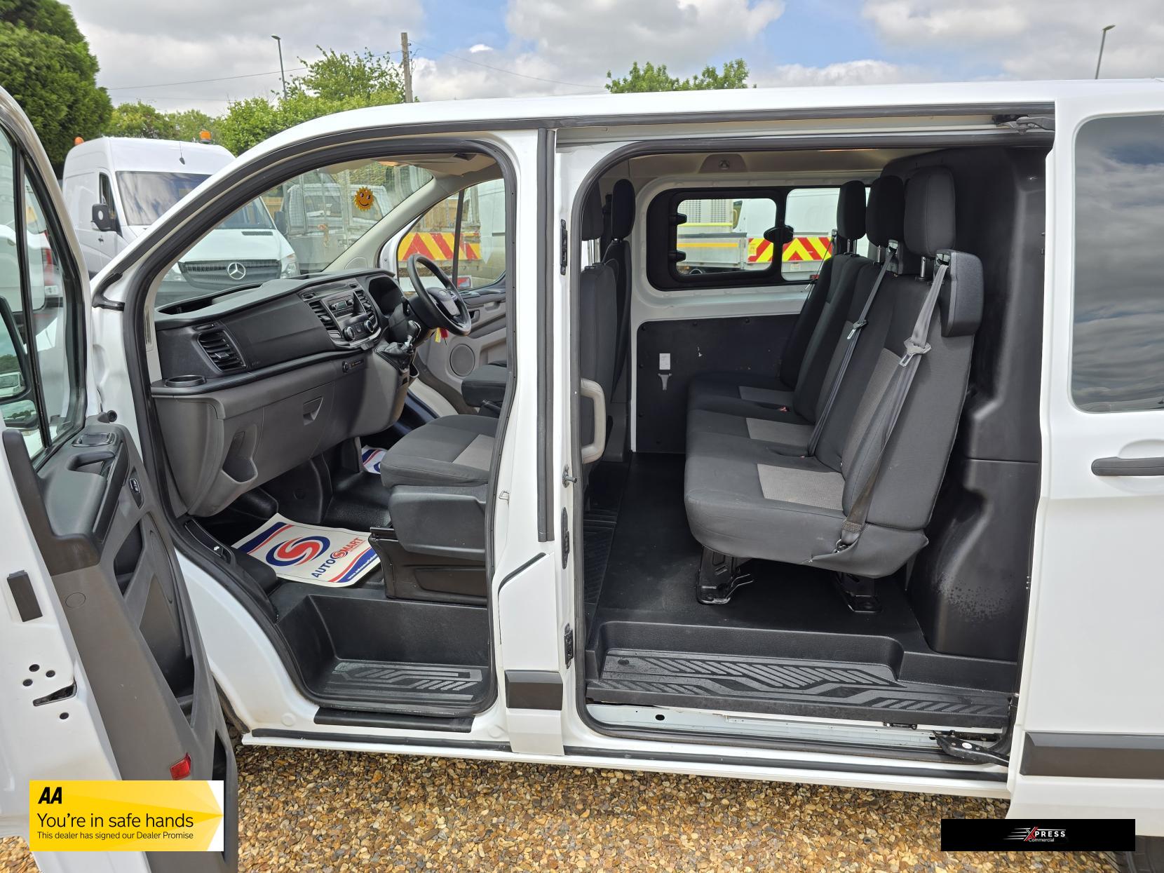 Ford Transit Custom Transit Custom 2.0 280 EcoBlue Crew Van Double Cab 5dr Diesel Manual L1 H1 Euro 6 (5 Seat) (105 ps)