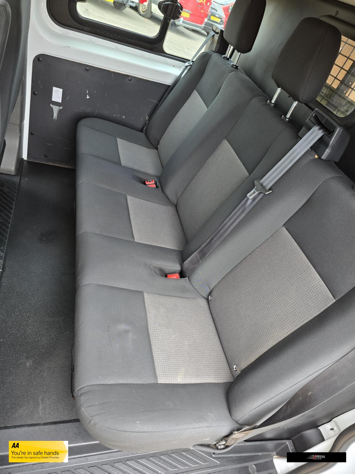 Ford Transit Custom Transit Custom 2.0 280 EcoBlue Crew Van Double Cab 5dr Diesel Manual L1 H1 Euro 6 (5 Seat) (105 ps)