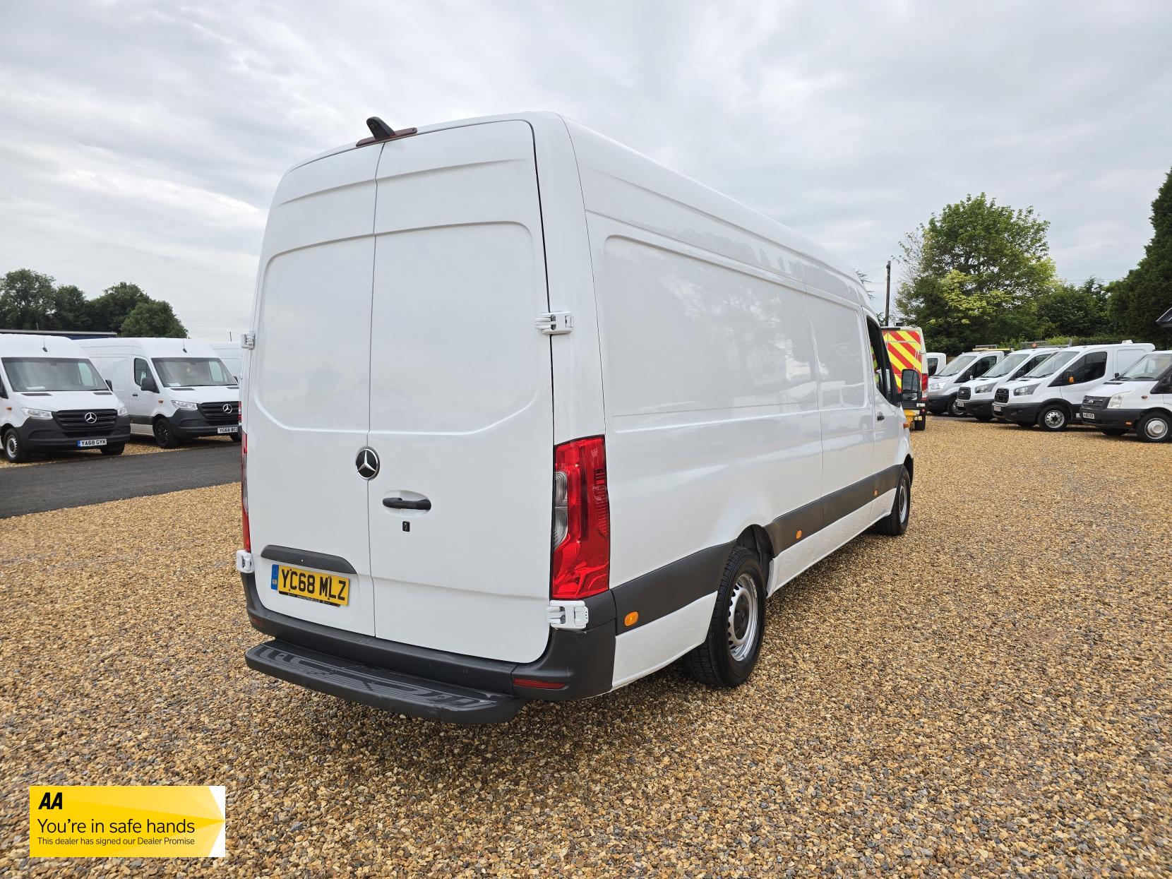 Mercedes-Benz Sprinter 2.1 311 CDI Panel Van 5dr Diesel Manual RWD L3 H2 Euro 6 (114 ps)
