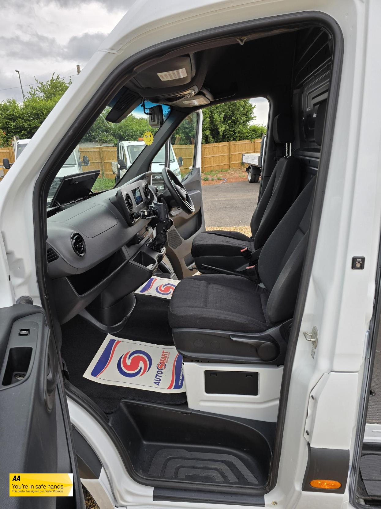 Mercedes-Benz Sprinter 2.1 311 CDI Panel Van 5dr Diesel Manual RWD L3 H2 Euro 6 (114 ps)