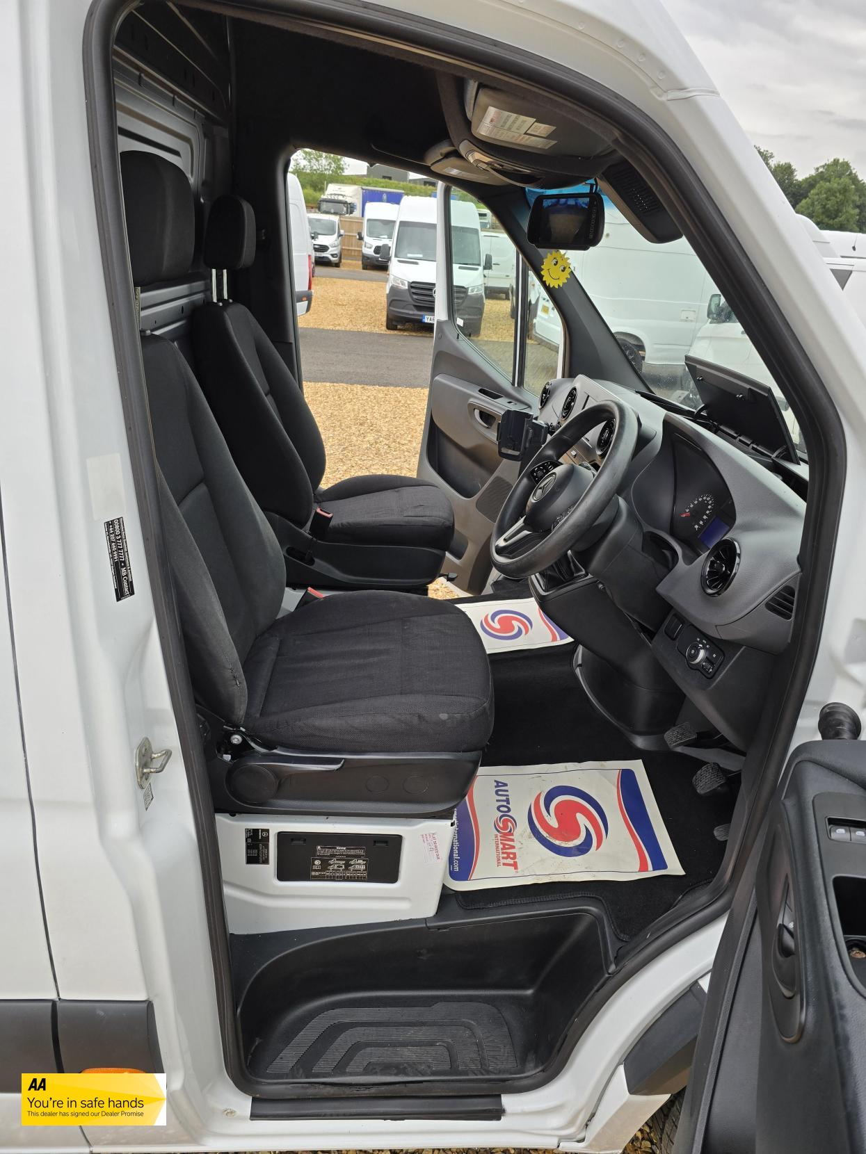 Mercedes-Benz Sprinter 2.1 311 CDI Panel Van 5dr Diesel Manual RWD L3 H2 Euro 6 (114 ps)