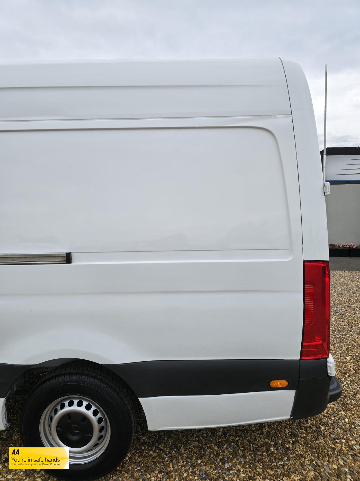 Mercedes-Benz Sprinter 2.1 311 CDI Panel Van 5dr Diesel Manual RWD L3 H2 Euro 6 (114 ps)