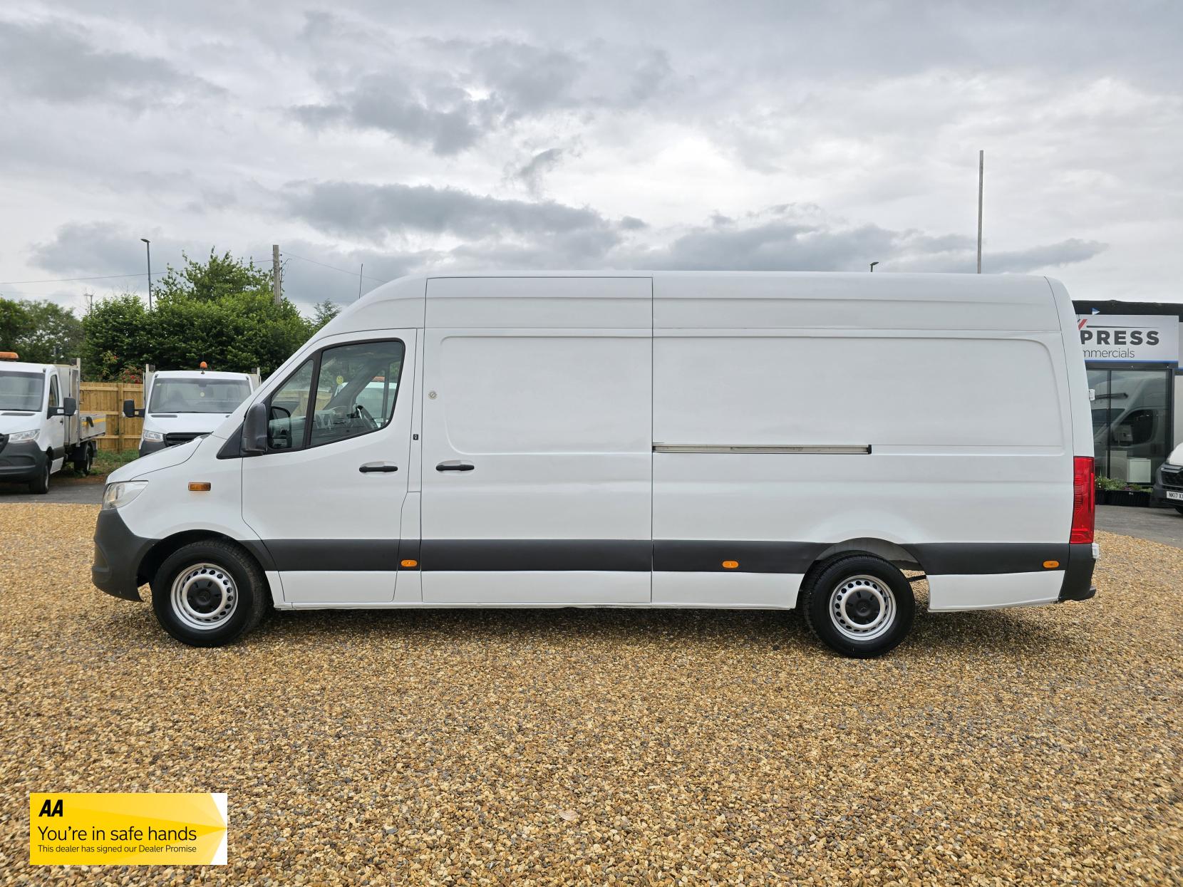 Mercedes-Benz Sprinter 2.1 311 CDI Panel Van 5dr Diesel Manual RWD L3 H2 Euro 6 (114 ps)