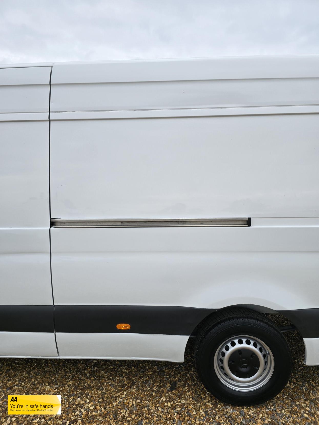 Mercedes-Benz Sprinter 2.1 311 CDI Panel Van 5dr Diesel Manual RWD L3 H2 Euro 6 (114 ps)