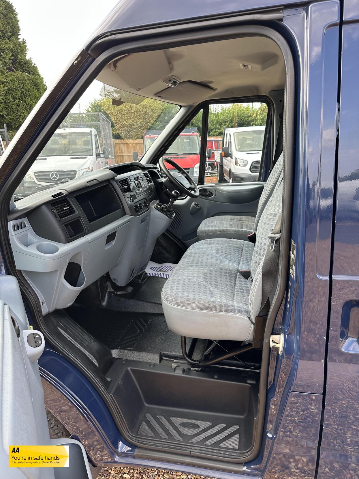 Ford Transit 2.2 TDCi 350 Panel Van 3dr Diesel Manual FWD L2 H3 (209 g/km, 123 bhp)